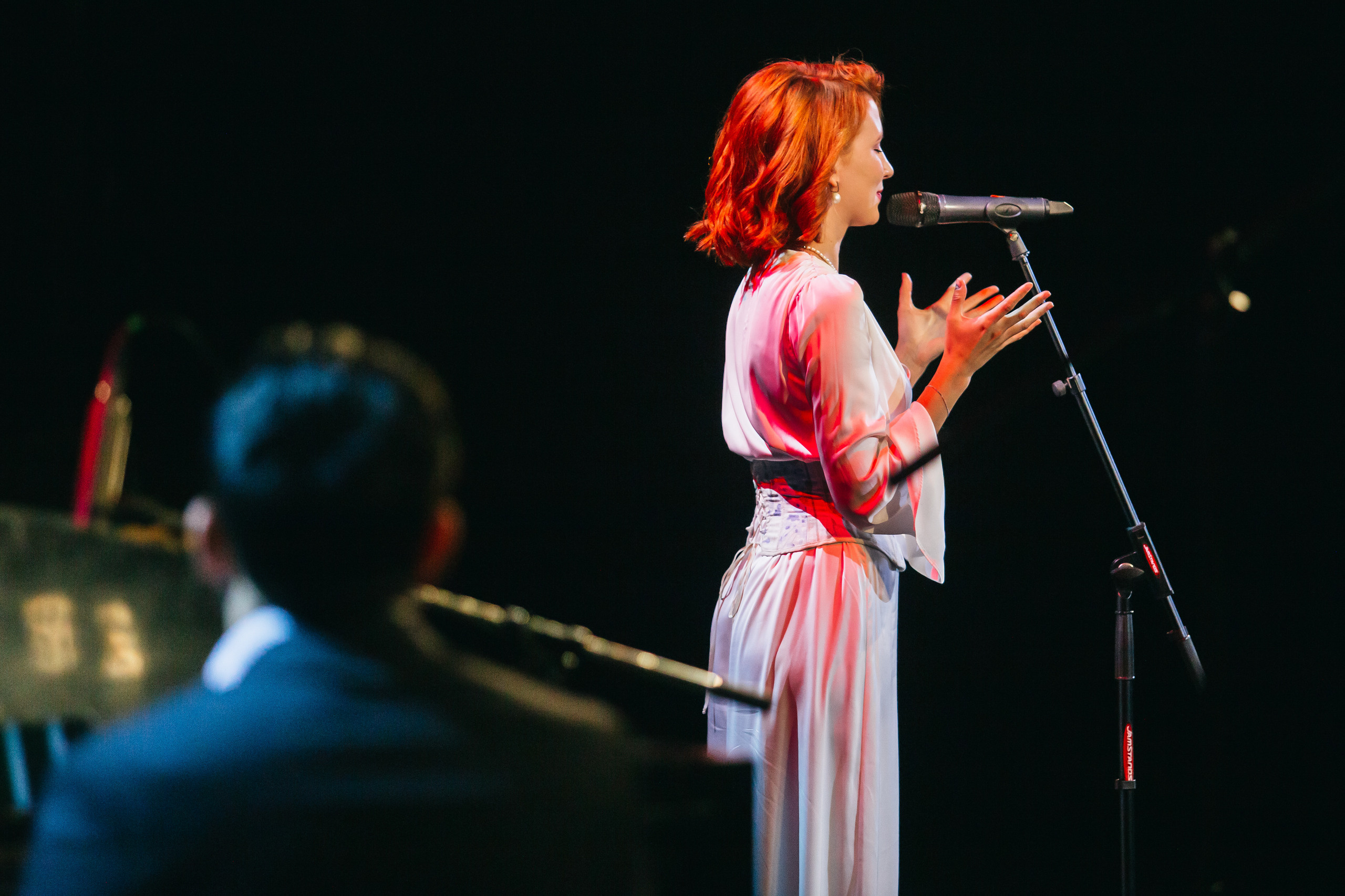 Поэтический вечер в Петербурге. Портфолио свадебного фотографа. Роман Каргаполов