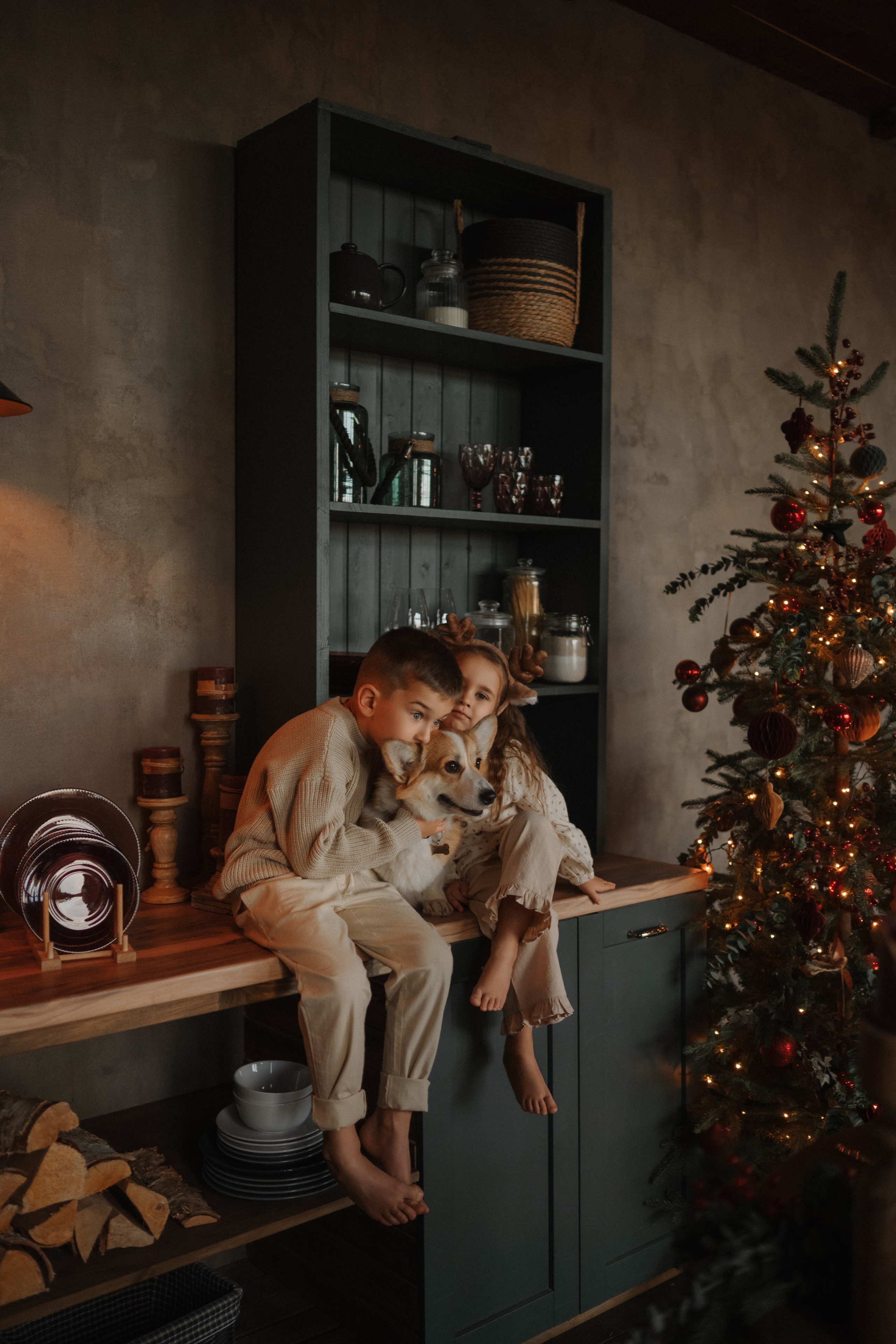 Лада, Алиса, Андрей и Фифи. Дьяконова Валерия семейный и детский фотограф в Санкт-Петербурге