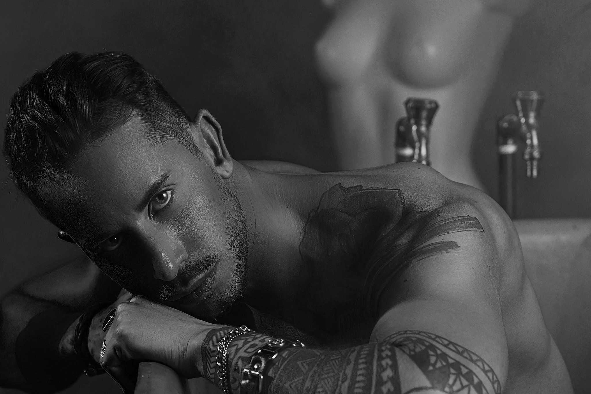 LOFT & bar. ANDY KIN Мужской и ню-фотограф в Москве