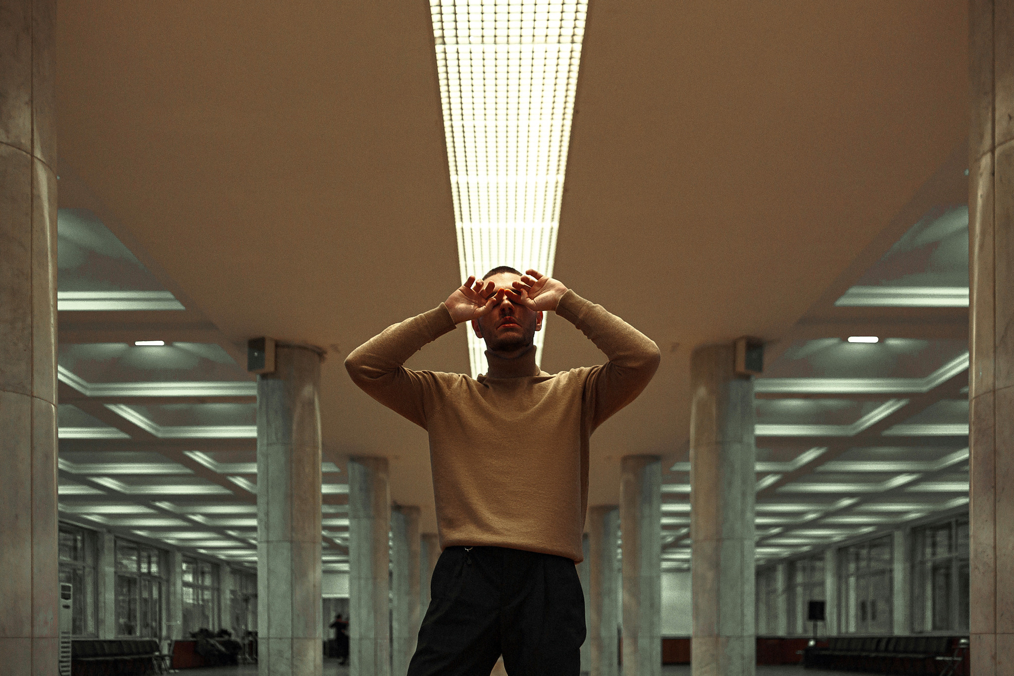 ANTON X ARTHOUSE. ANDY KIN Мужской и ню-фотограф в Москве