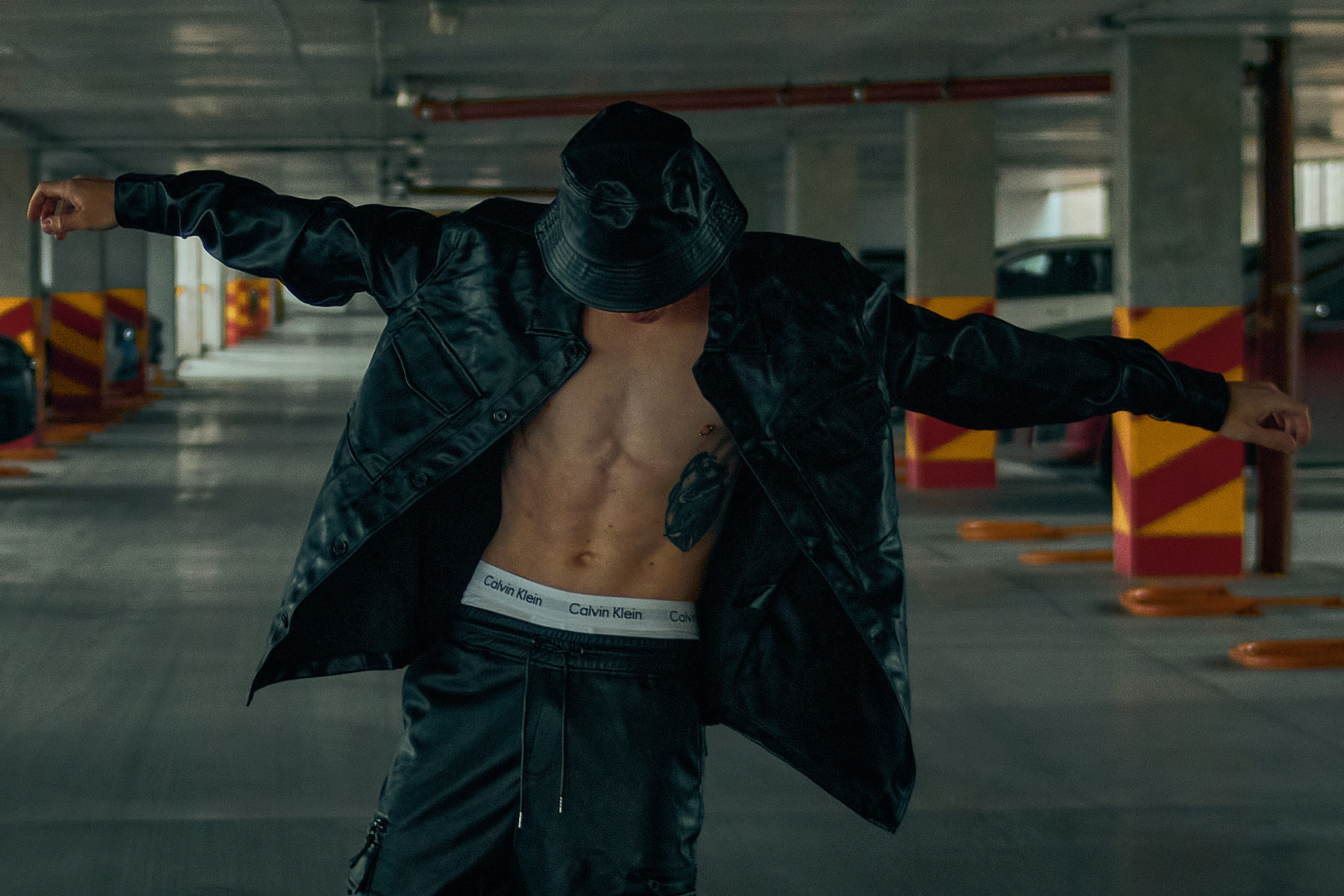 EUGEN X FLACON. ANDY KIN Мужской и ню-фотограф в Москве