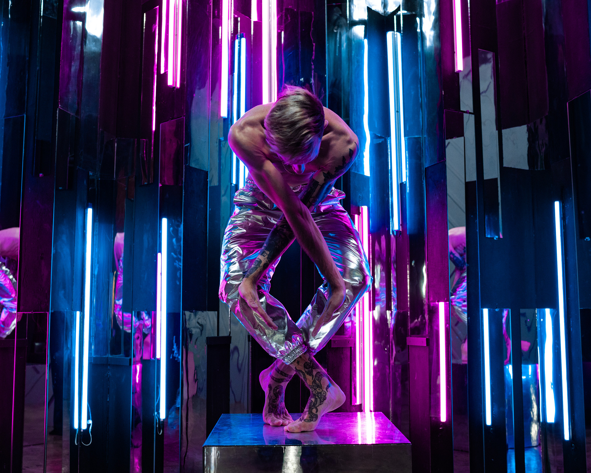 EUGENE X NEON. ANDY KIN Мужской и ню-фотограф в Москве