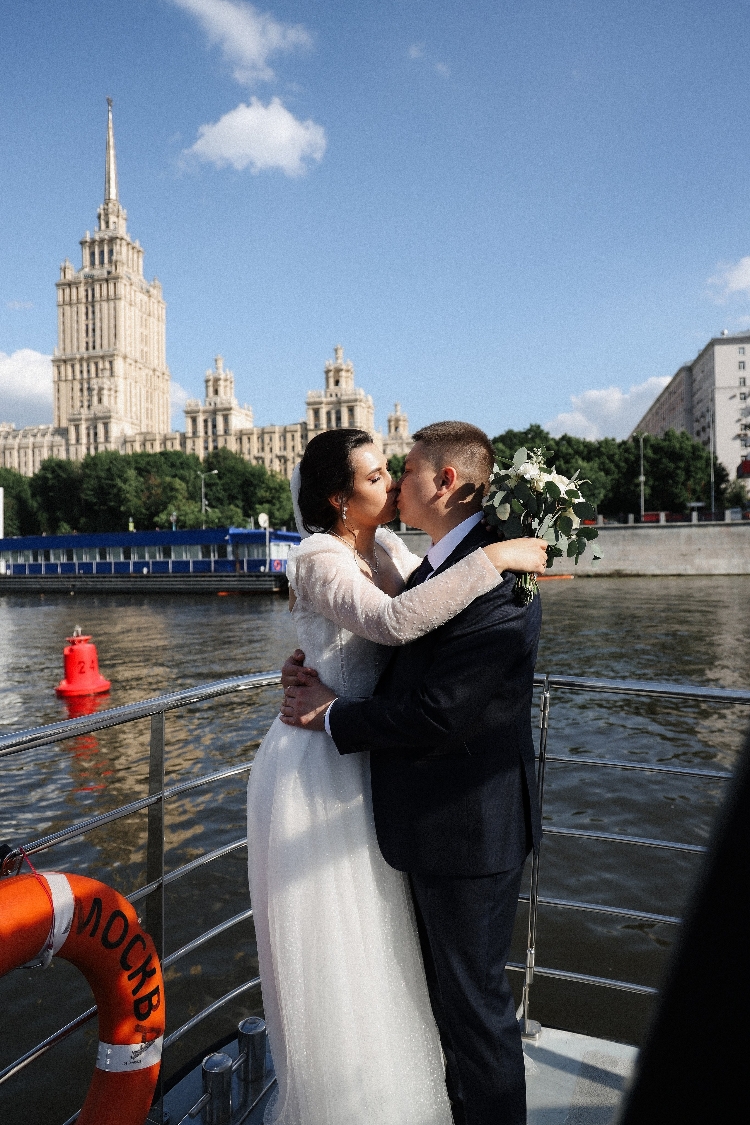 А. + А. Marriott Imperial Plaza, роспись на теплоходе. Семейный и lovestory фотограф в Москве Светлана Коняхина
