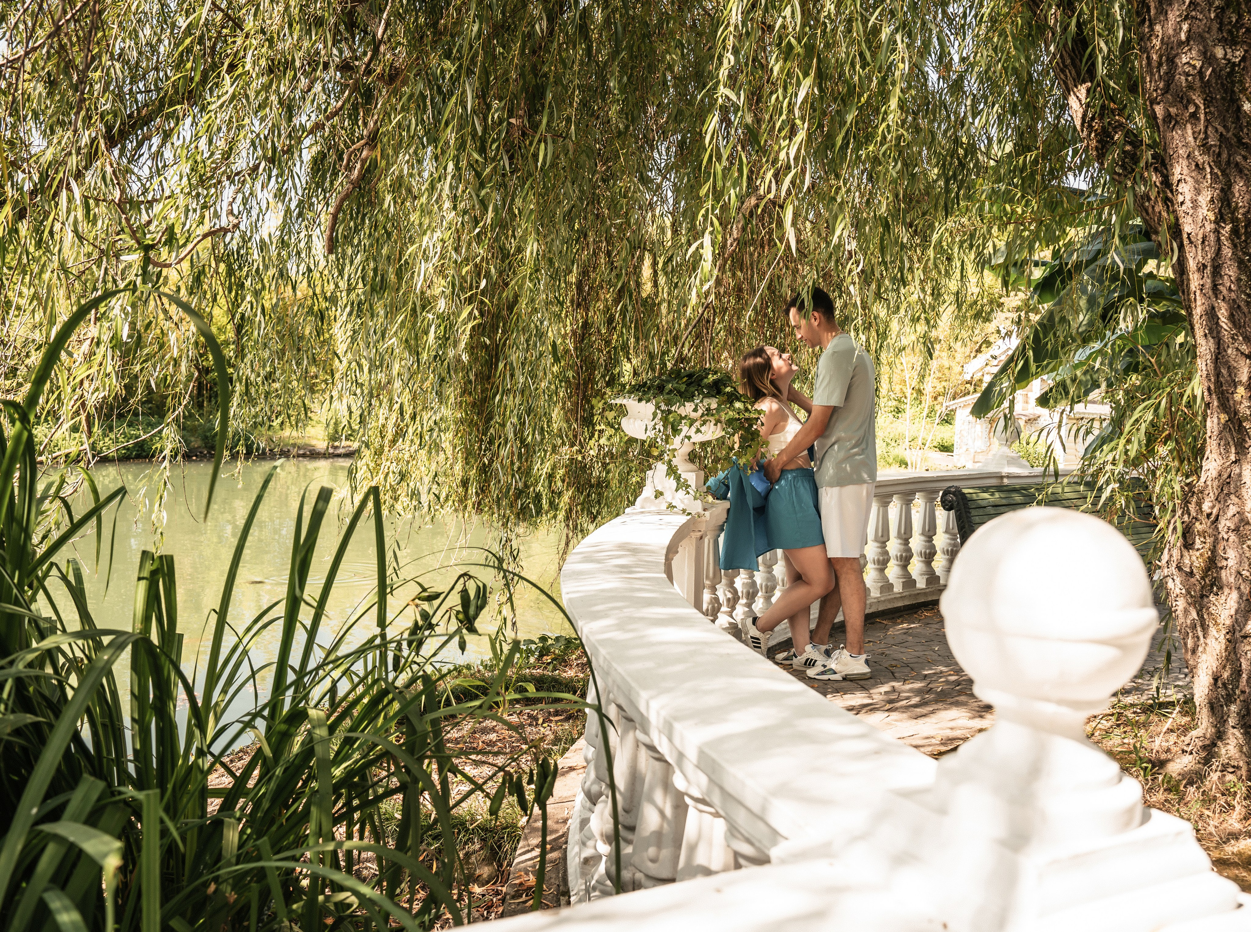 Место для фотосессии в Сочи, Адлере. Красивые свадебные фотосессии. Алина Бернд — свадебный и индивидуальный фотограф в Сочи и Адлере