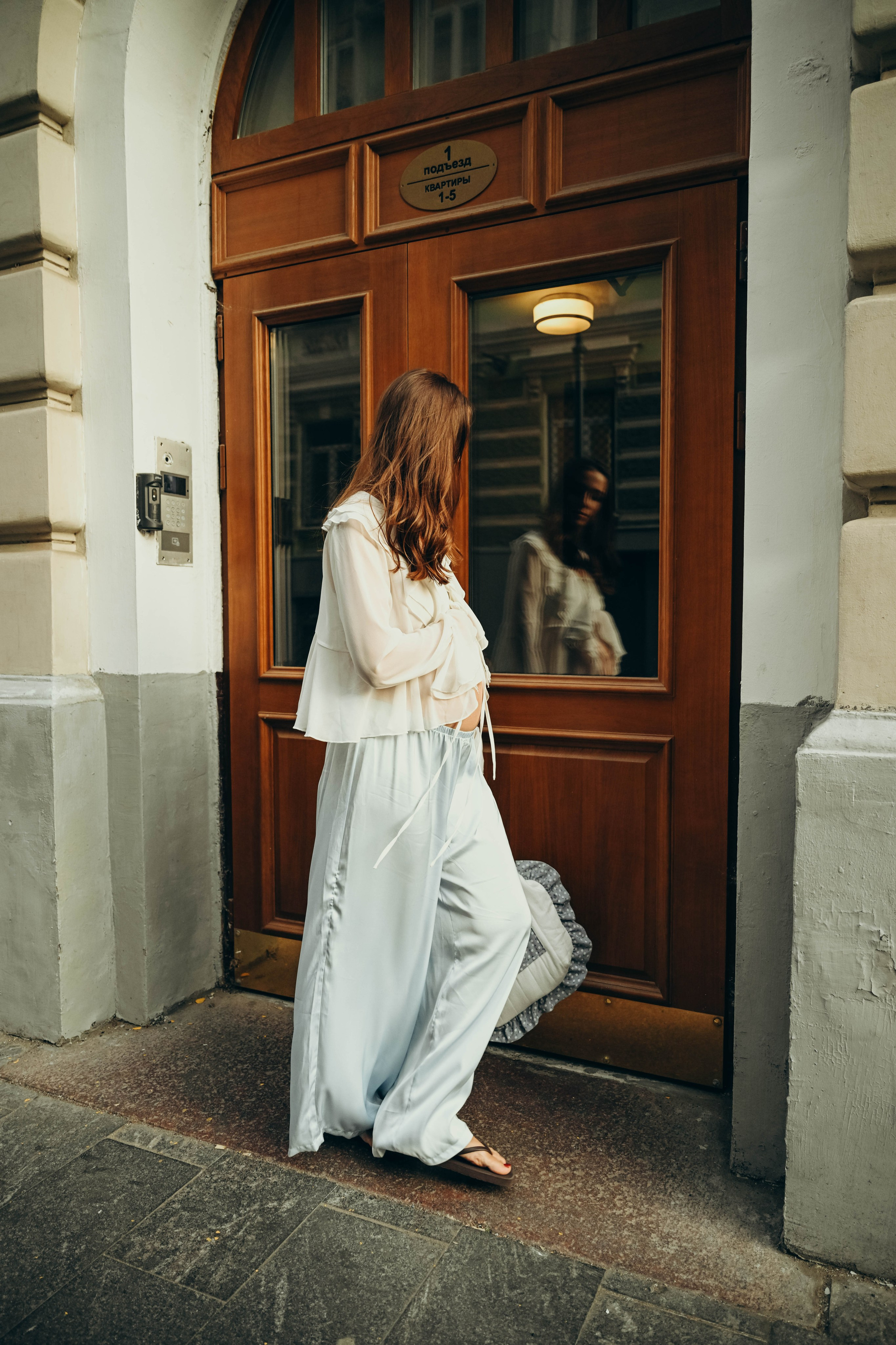Беременность прогулка. Семейный фотограф в Москве Люберцах Ирина Вронская