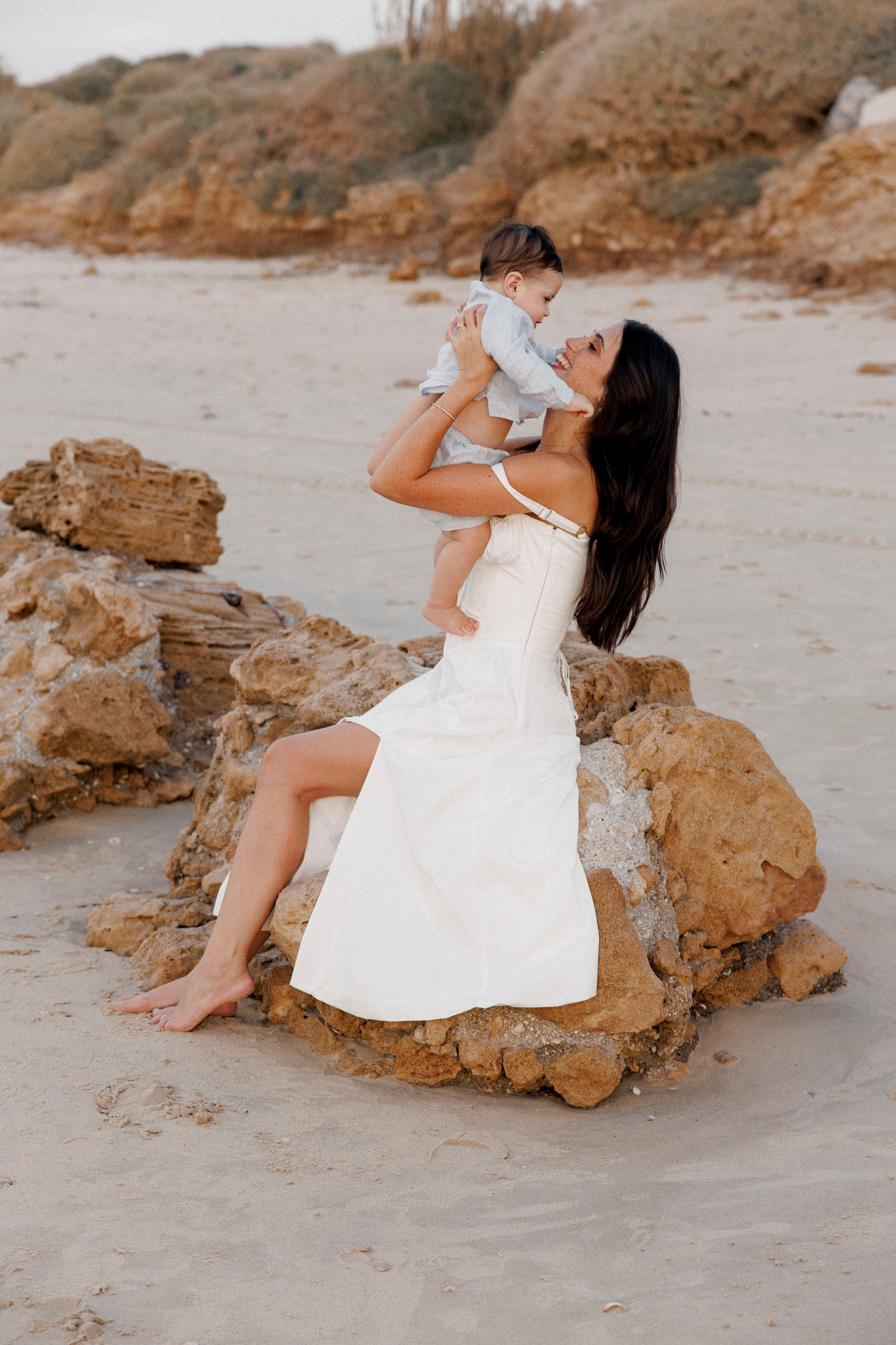 First year family photos near the sea. Главная