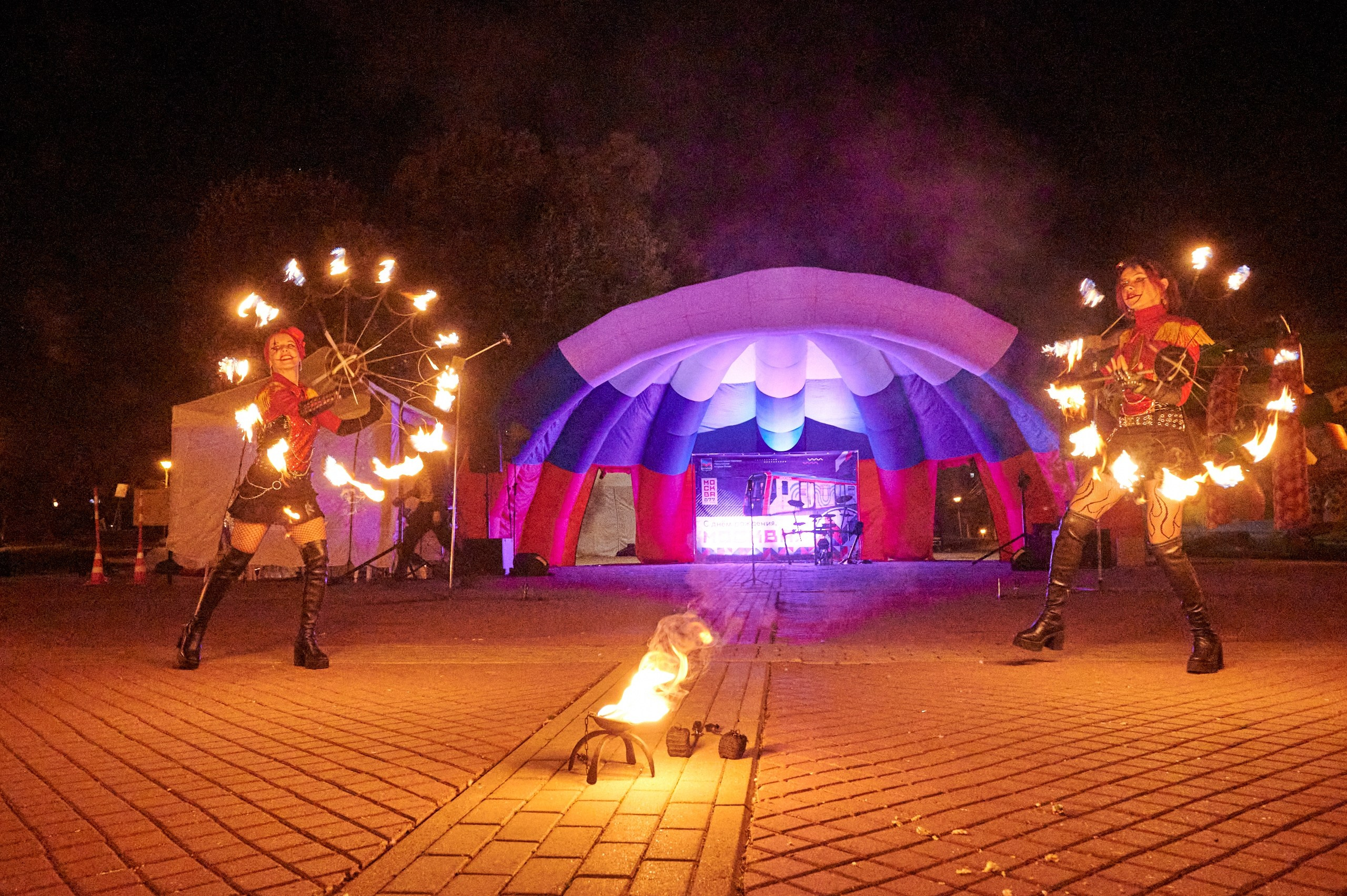 Фаер-Шоу. Главная