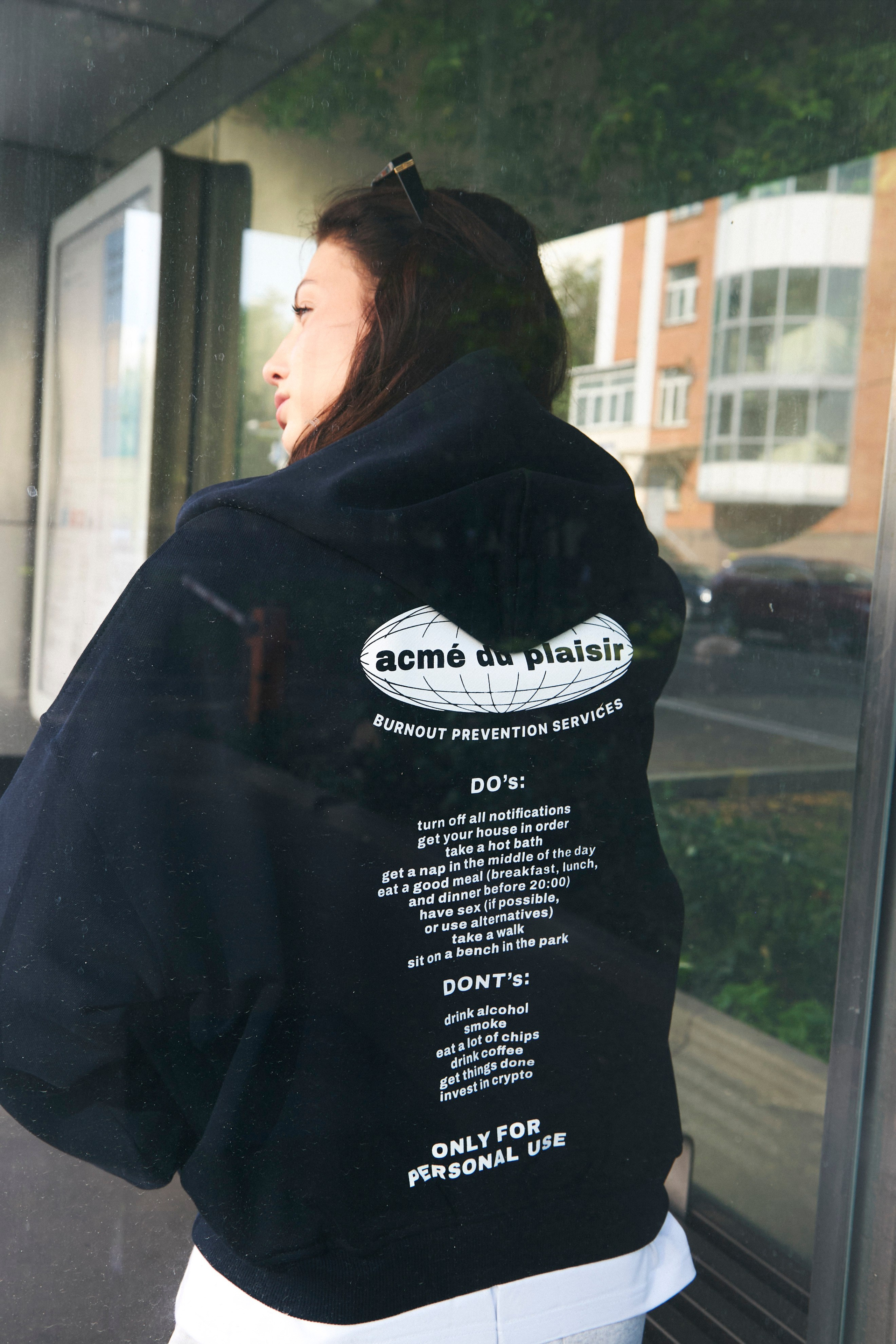 Acme Du Plaisir. Arina Kharakhashian