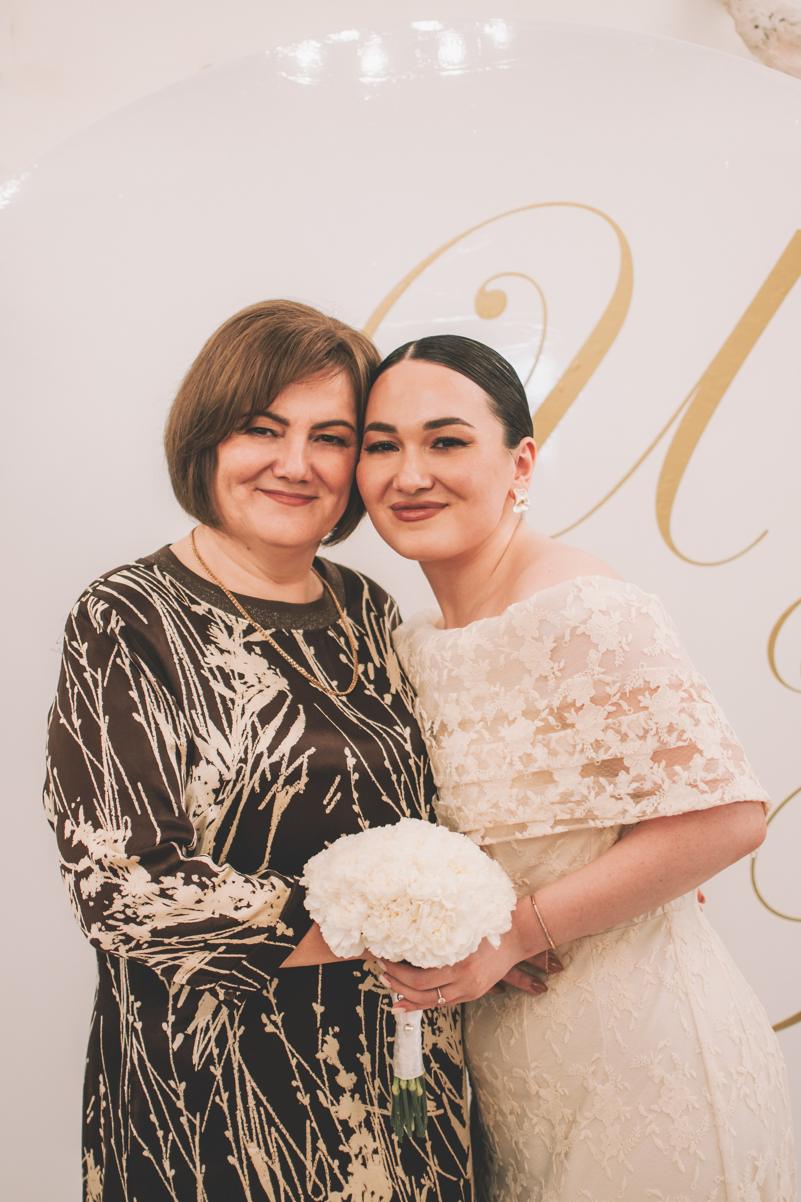 26.04.2025 (Фотосессия, роспись в Онии + фото с банкета). Семейный и свадебный фотограф Губкинский и Ставрополь