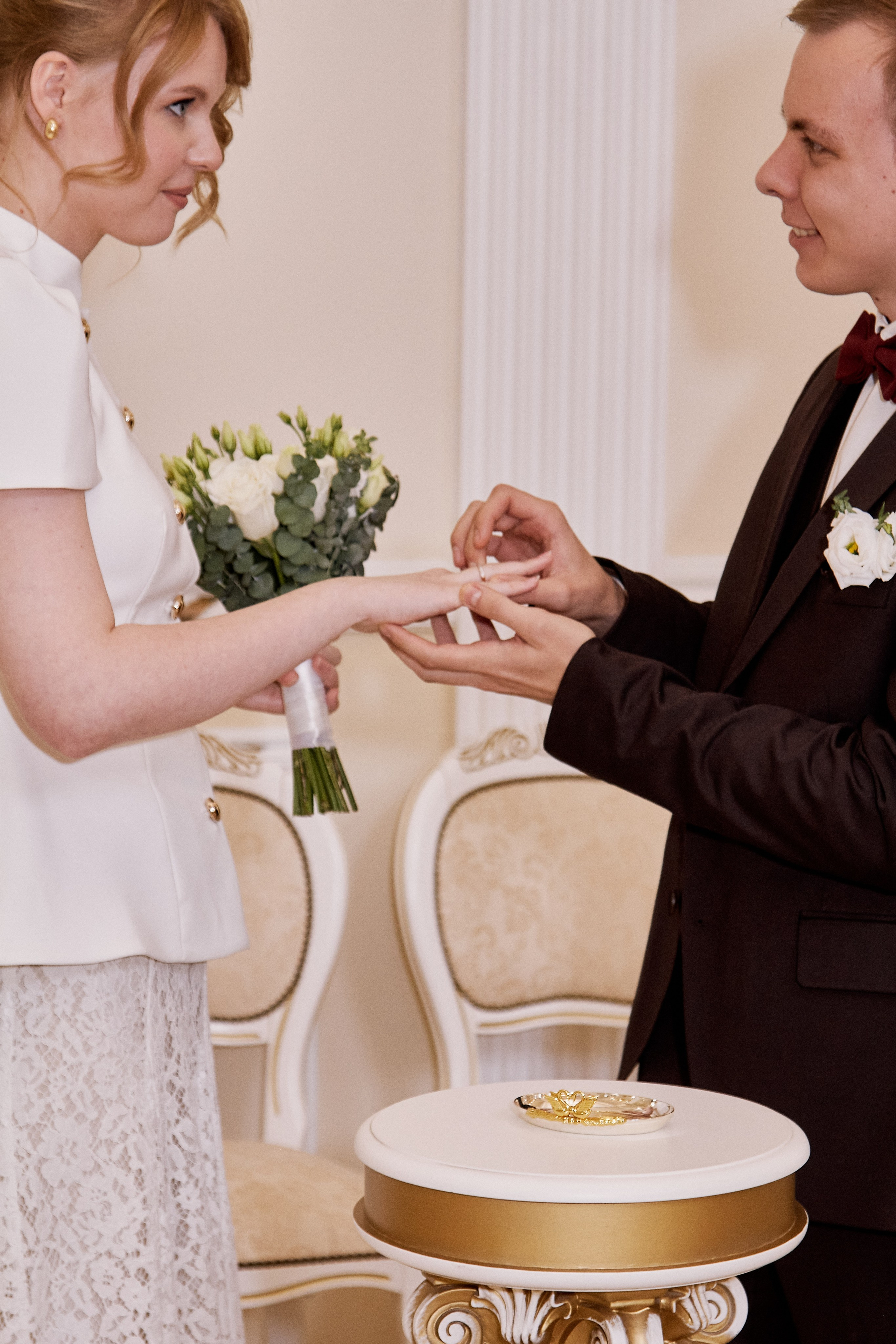 Свадебная роспись в раменском ЗАГСе. Свадебный фотограф в Москве Приятелева Ангелина