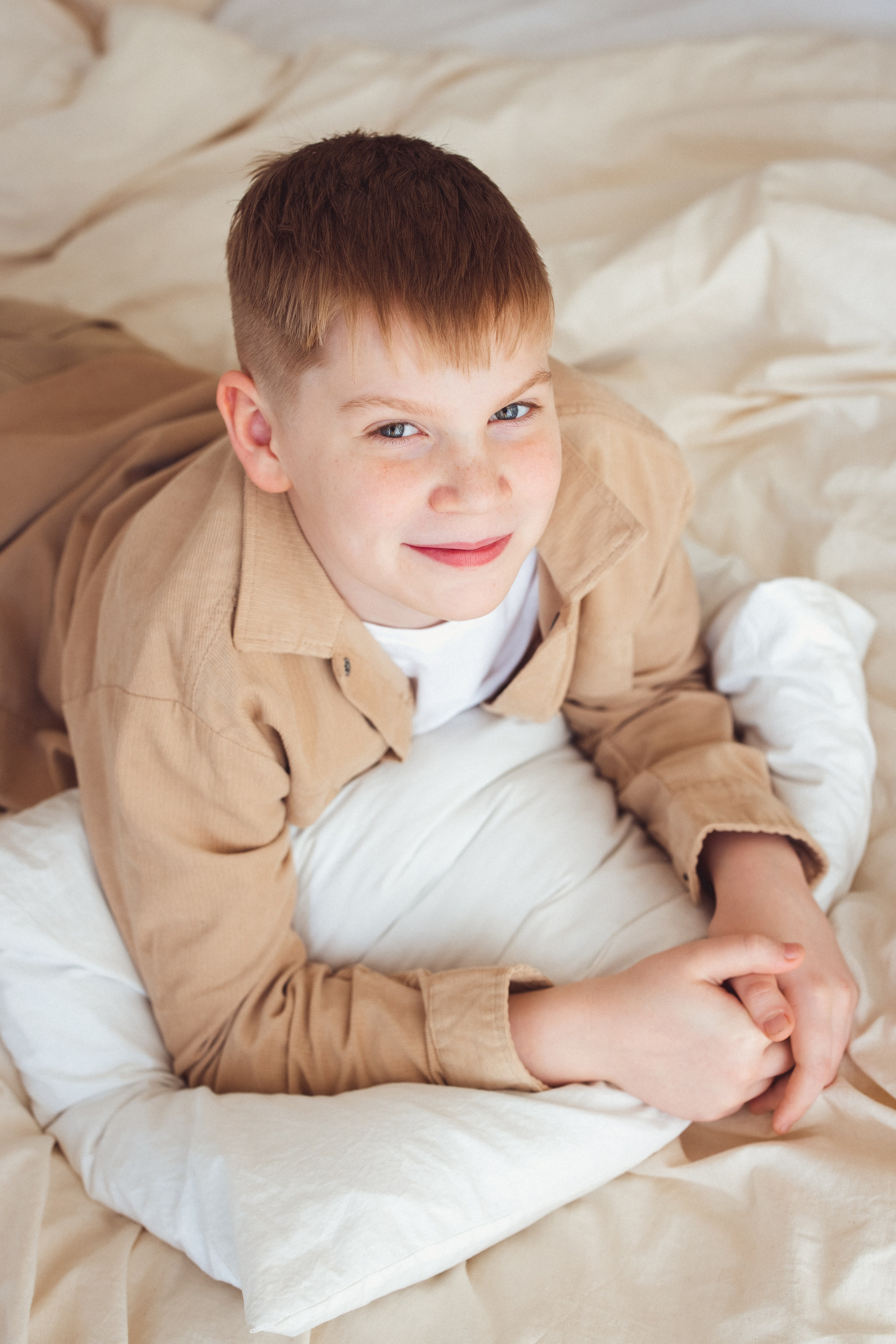 Семейная фотосессия в фотостудии «Mestone». Семейный и детский фотограф в Краснодаре Анна Трашкова