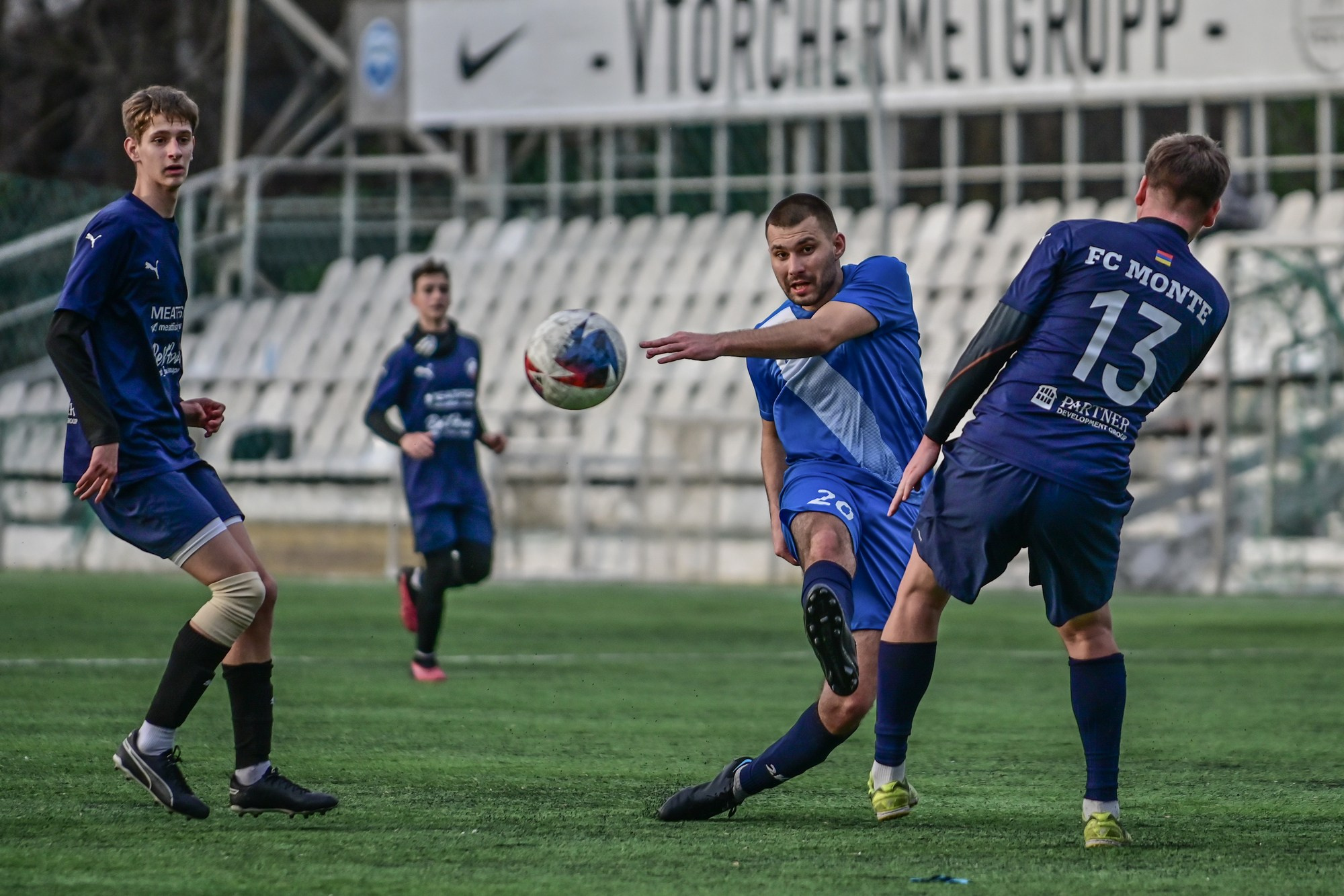 Футбол. Спортивный фотограф, фотожурналист Павел Ларькин