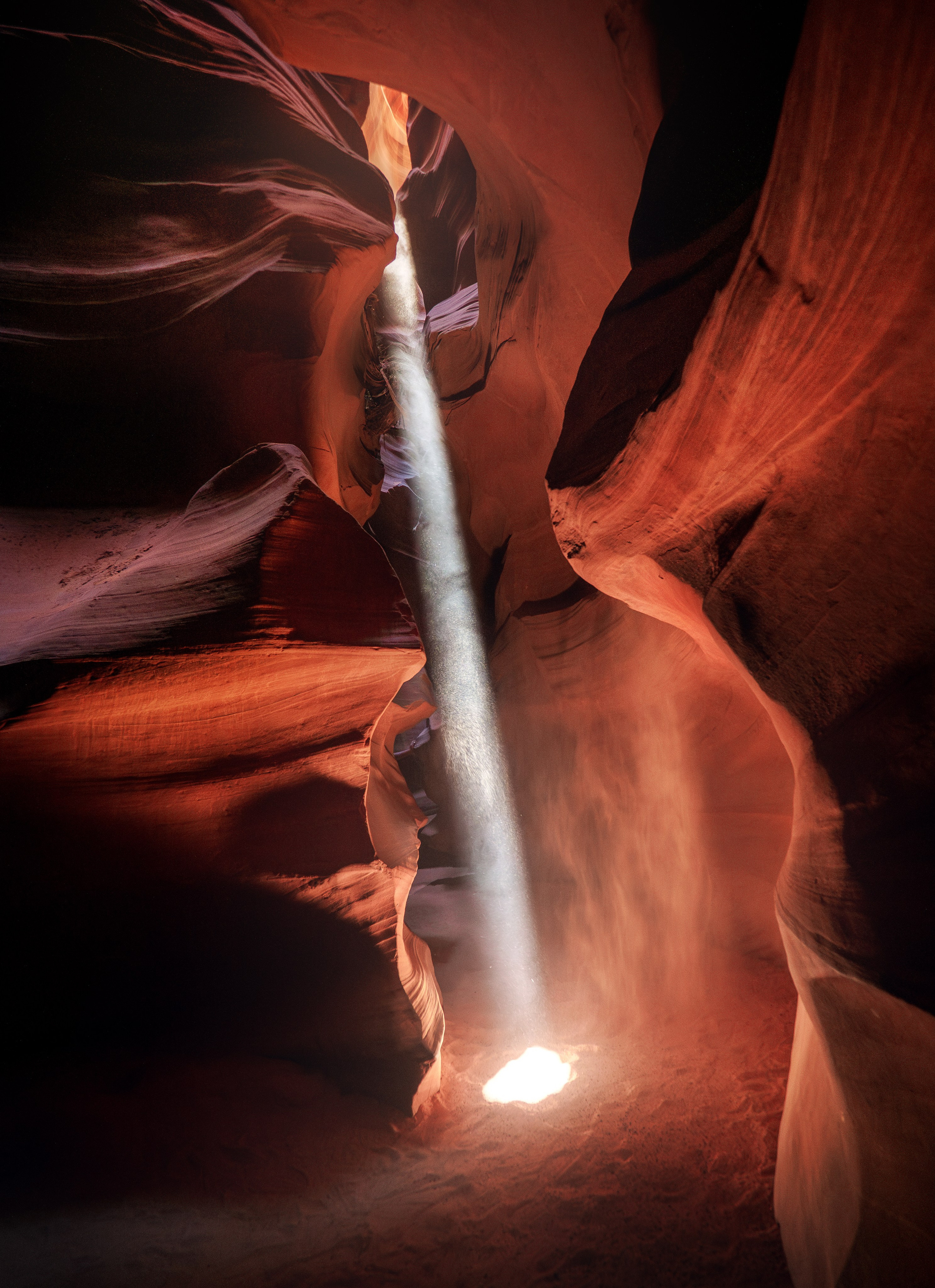 Antilopa canyon (USA). Serge Sadov about landscape, cityscape, travel