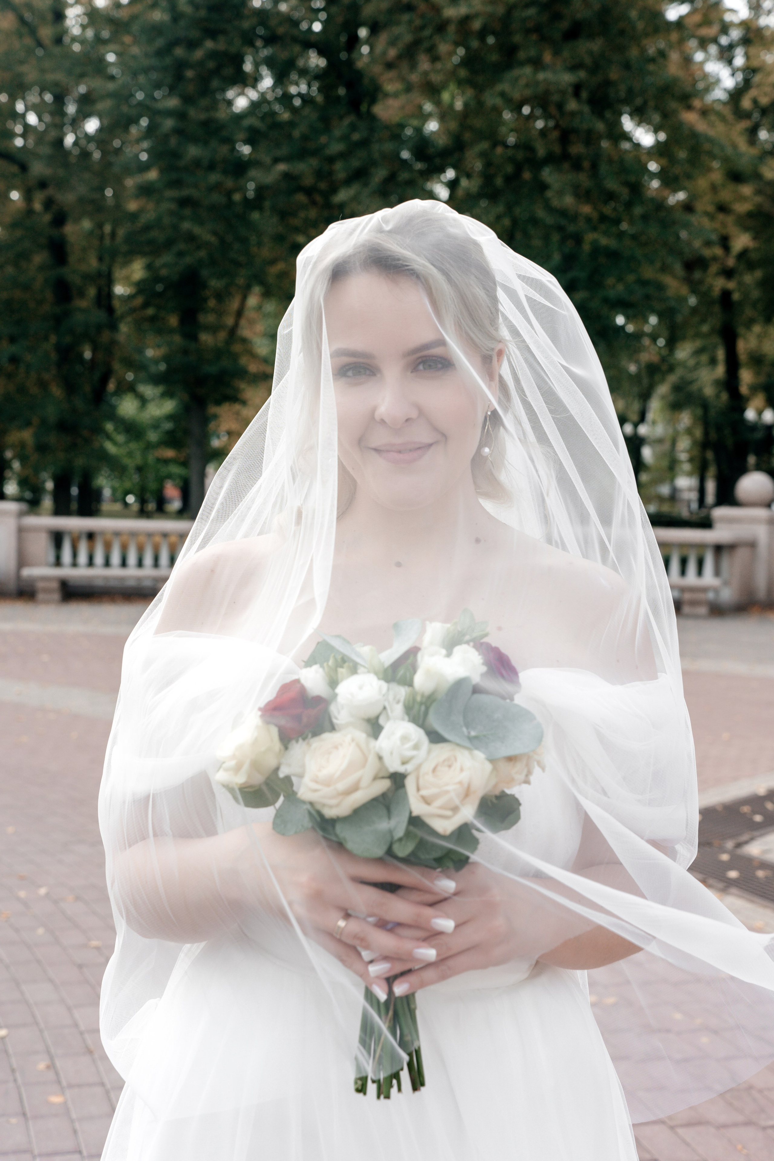 Фотосессия в театре: свадебные моменты. Ваш семейный фотограф в Минске — Вика Трегубова