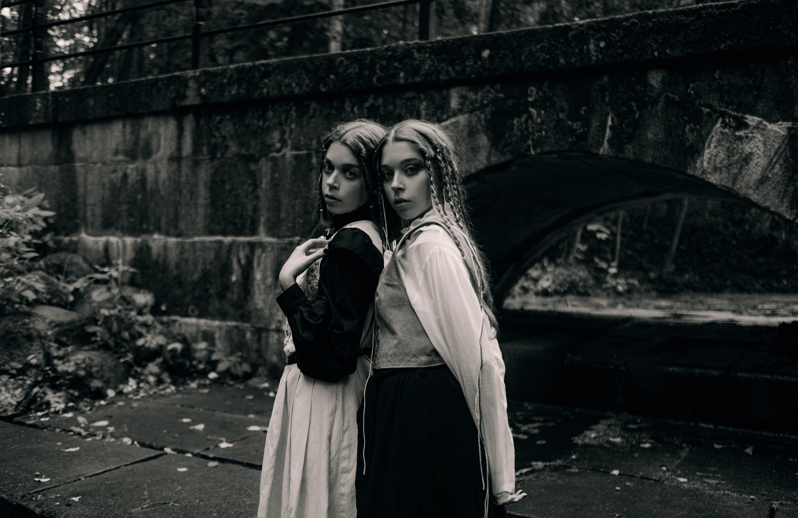 Bonds. Фотограф и Стилист в Санкт-Петербурге Алеся Хомиченок и Игорь Гарин