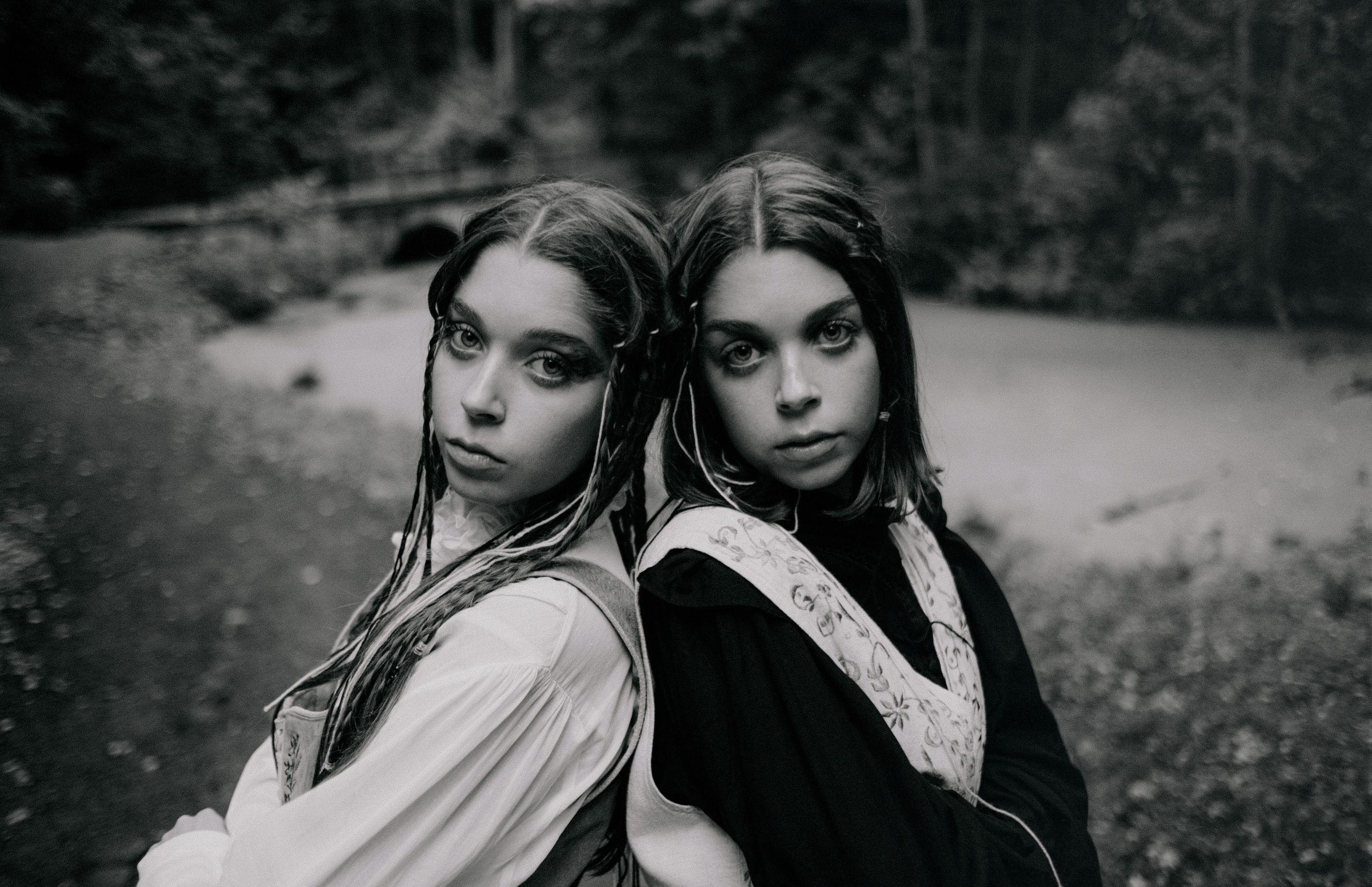 Bonds. Фотограф и Стилист в Санкт-Петербурге Алеся Хомиченок и Игорь Гарин