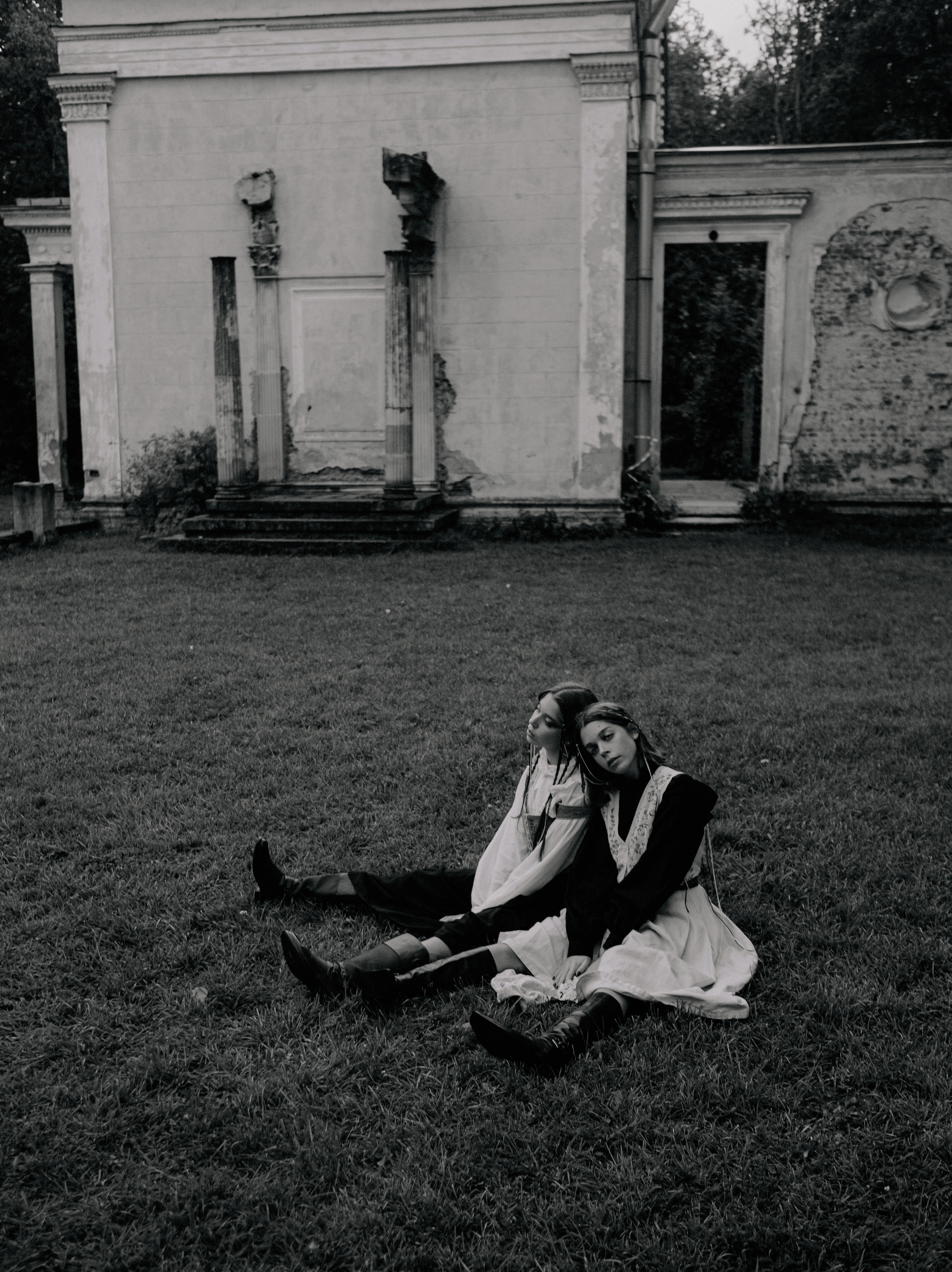 Bonds. Фотограф и Стилист в Санкт-Петербурге Алеся Хомиченок и Игорь Гарин