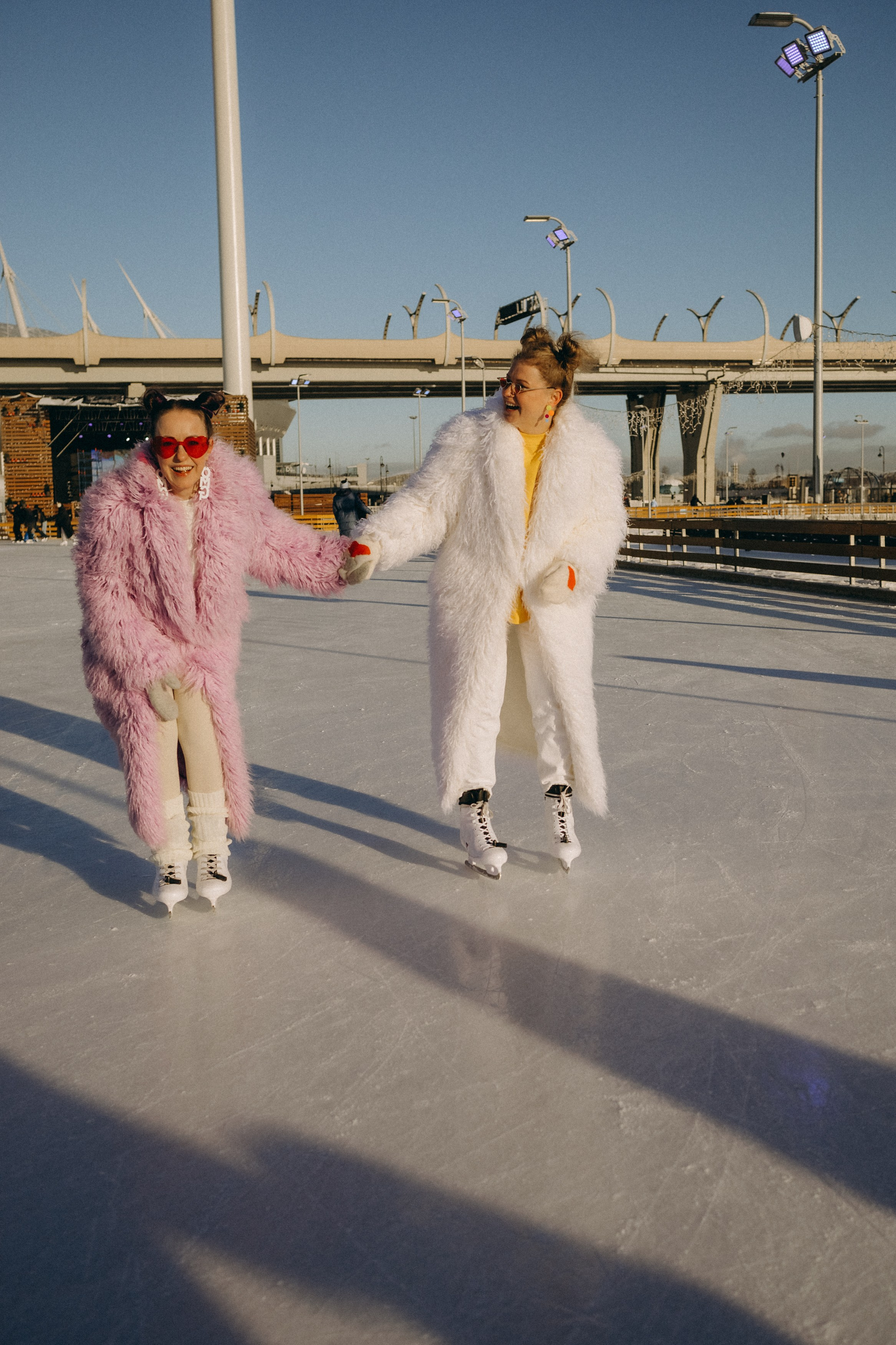 Катя, Арина. Главная