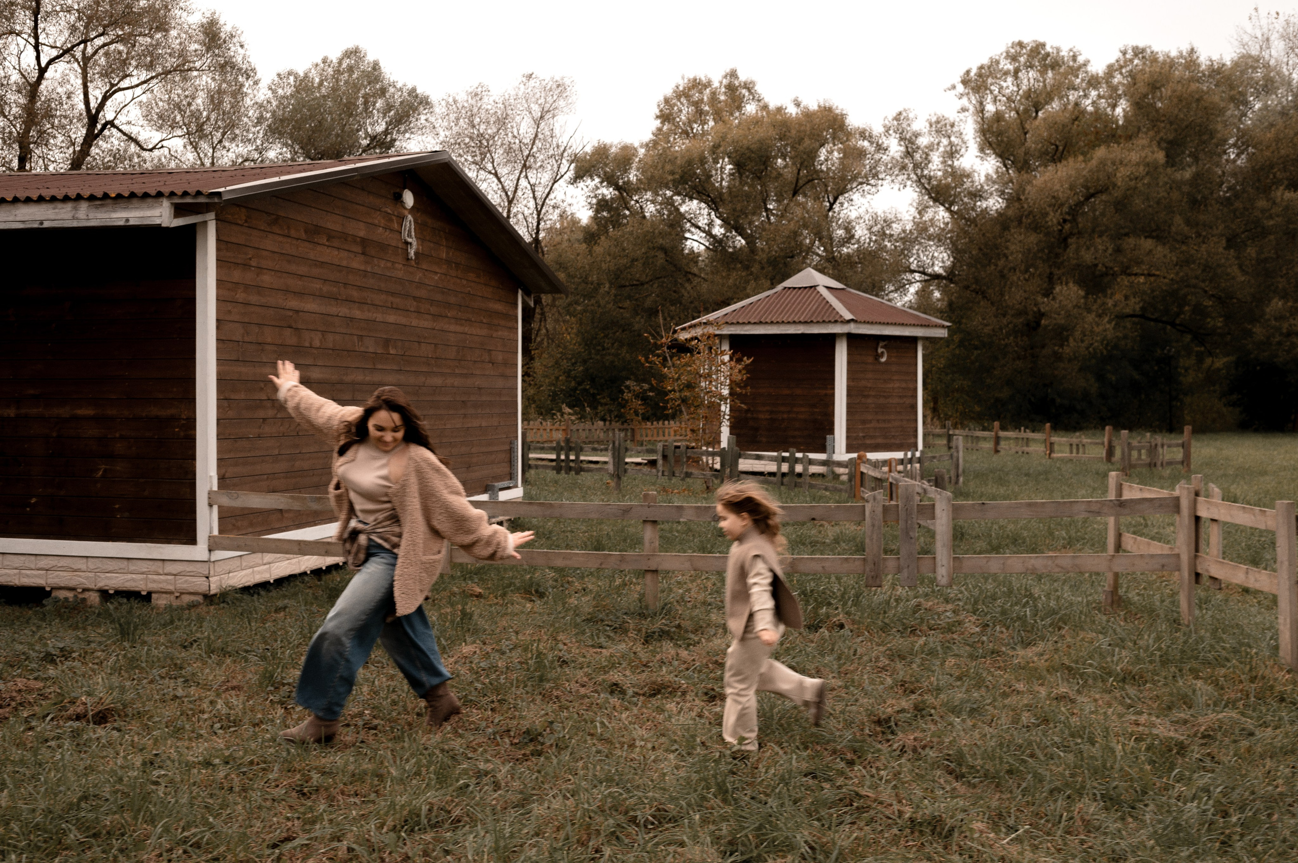 Настя и Васса. Свадебный и семейный фотограф в Серпухове Александра Дерюшева