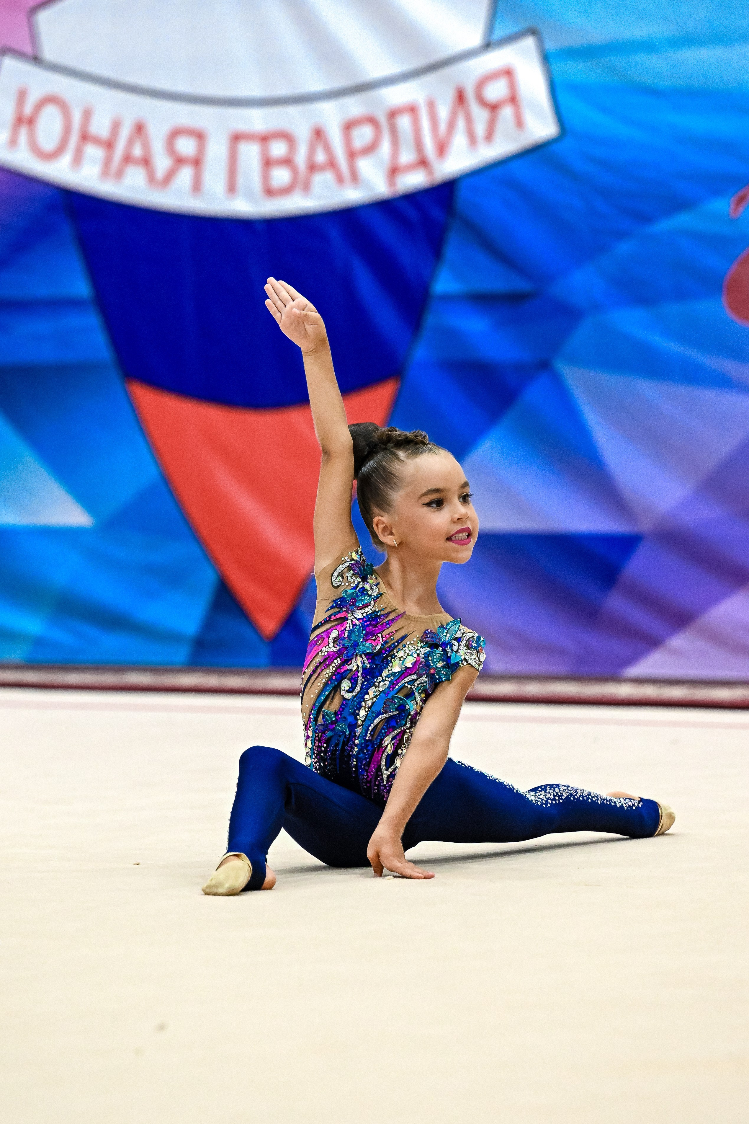 Всероссийские соревнования по художественной гимнастике «Юная Гвардия». ФОТОВИДЕОСПОРТ. Фото видео услуги на соревнованиях по художественной гимнастике. Видеотрансляция соревнований. Москва, ЦФО, ПФО
