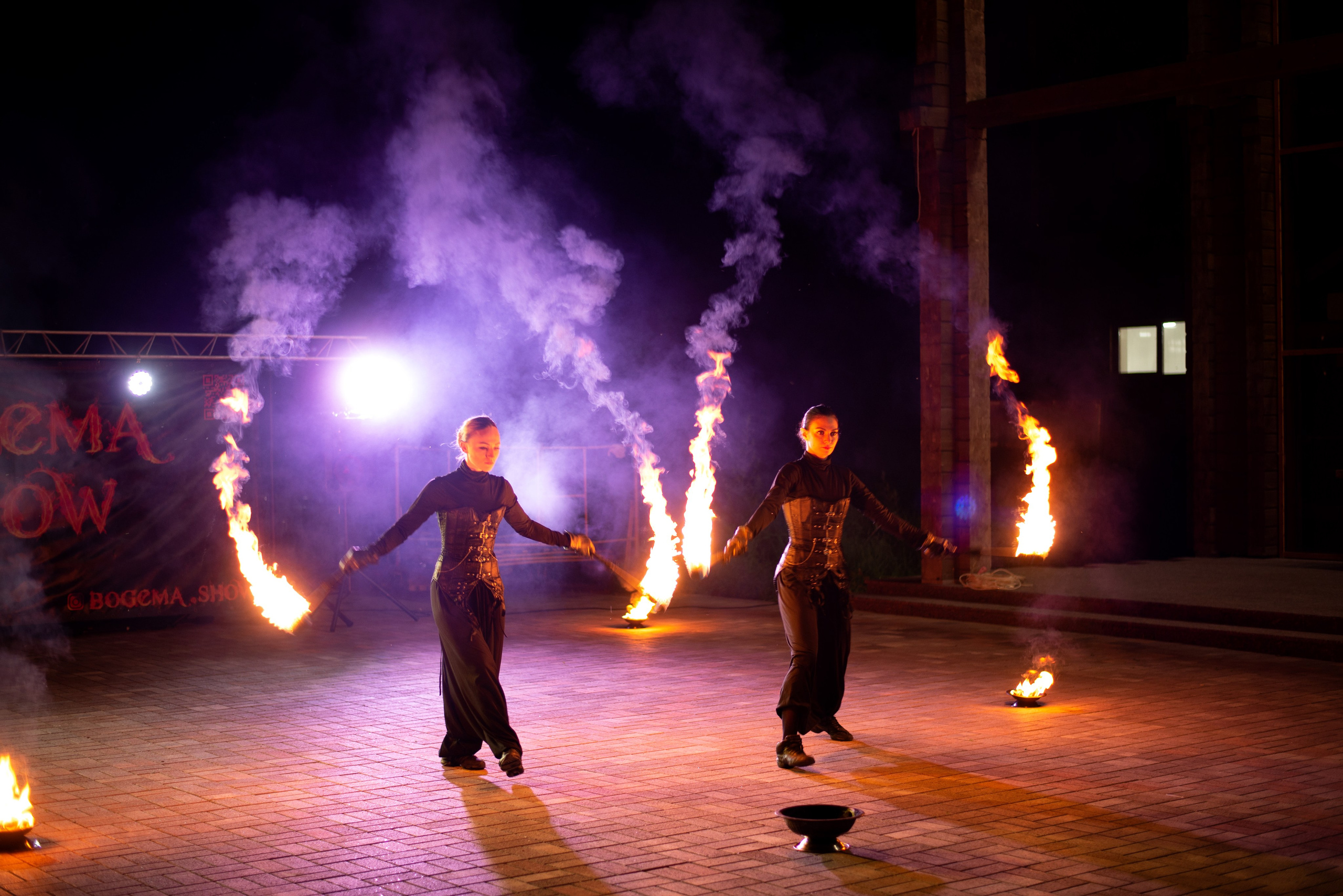 Свадьба и банкеты. Дина — ваш фотограф в Коломне и Москве. Живые портреты, любимые люди, важные события. Всё, что хочется помнить