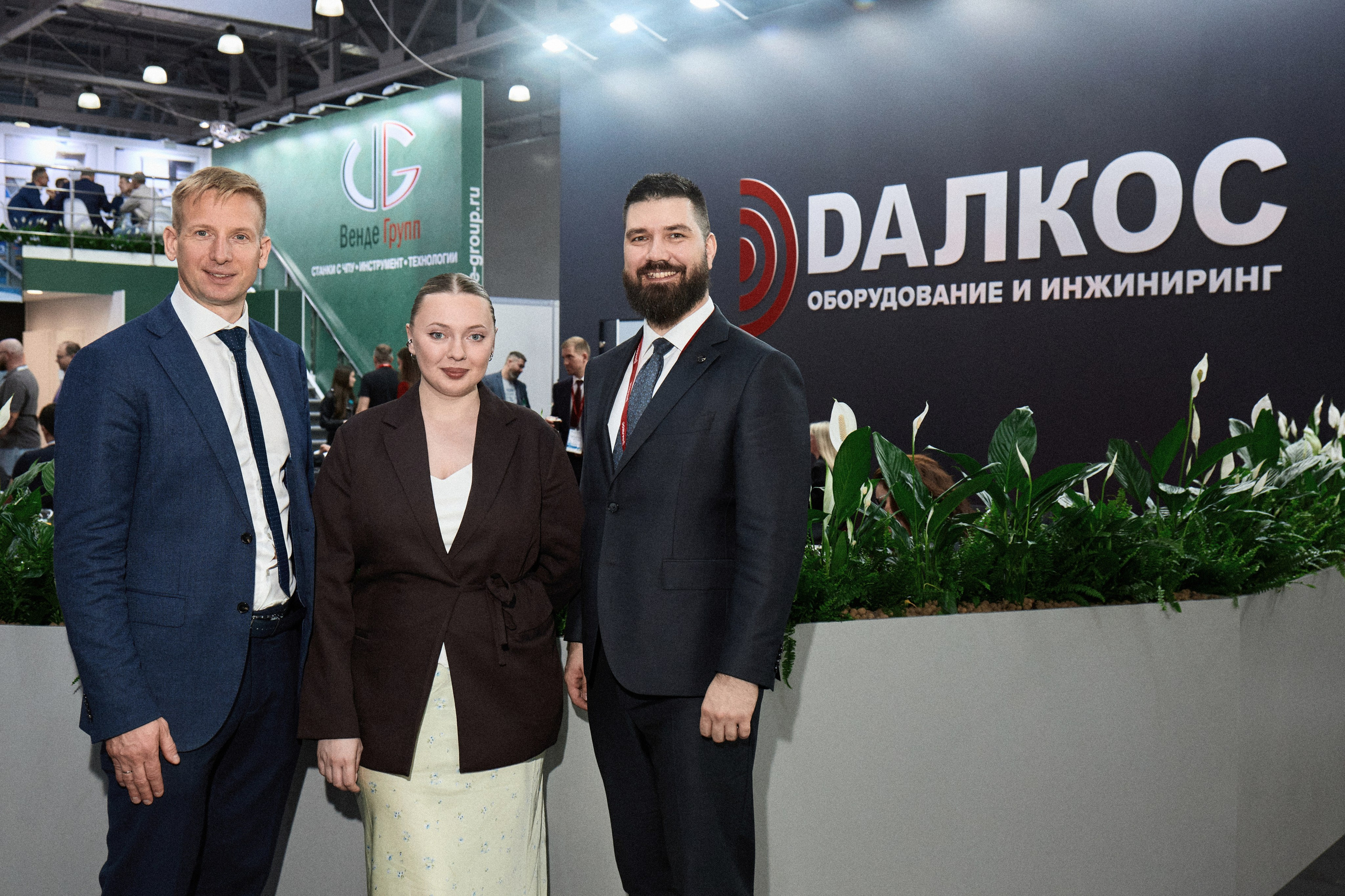Оборудование и инжиниринг «ДАЛКОС». Свадебная фото и видеосъемка WEDZONA
