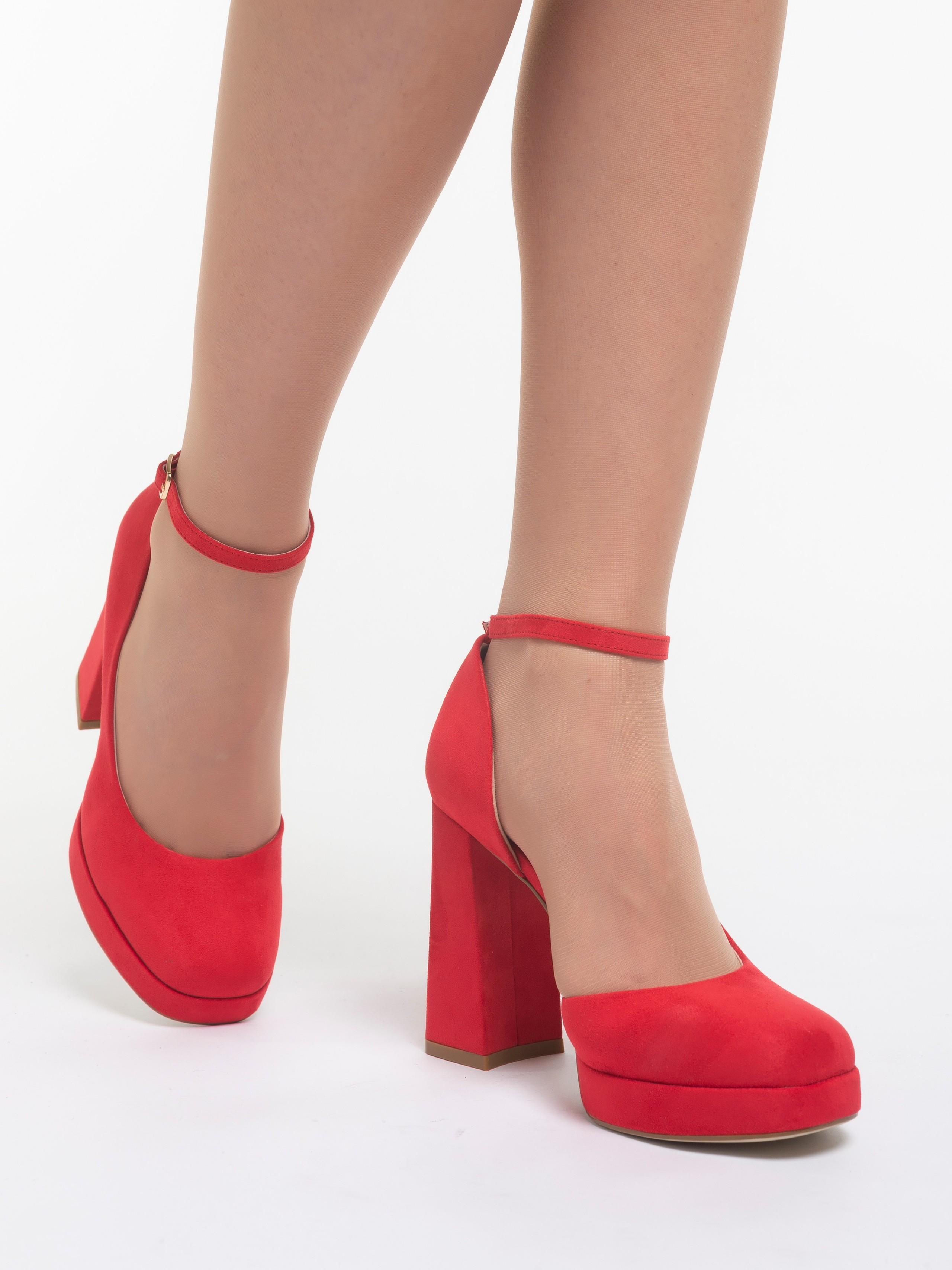 КАТАЛОГ ОБУВИ ОТ KARI. Фотограф