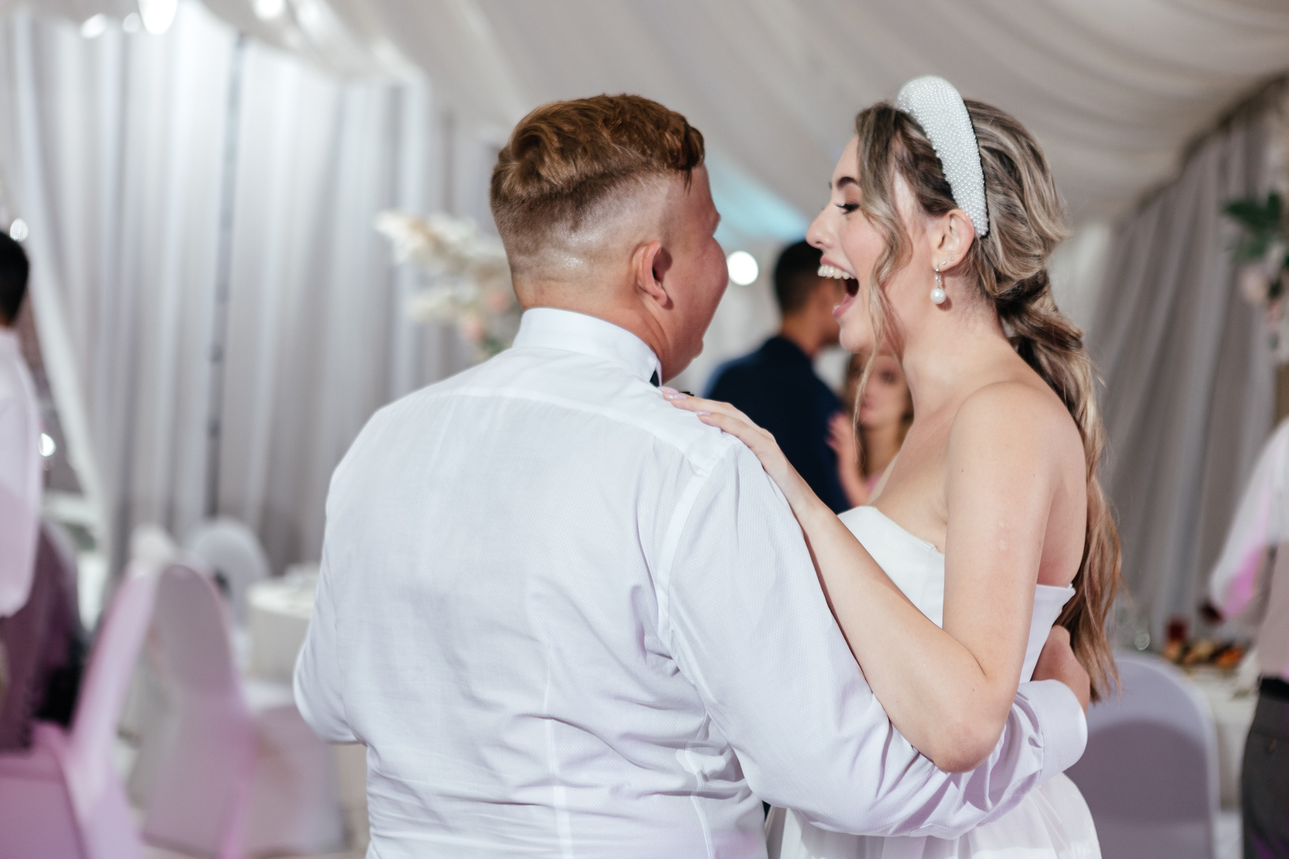 Свадебный фотограф Уфа — Руслан ГабдлисламовЖивые эмоции, красивые кадры, воспоминания на всю жизнь.Работаю по всей Республике Башкортоста. Свадебный фотограф Уфа Руслан Габдлисламов