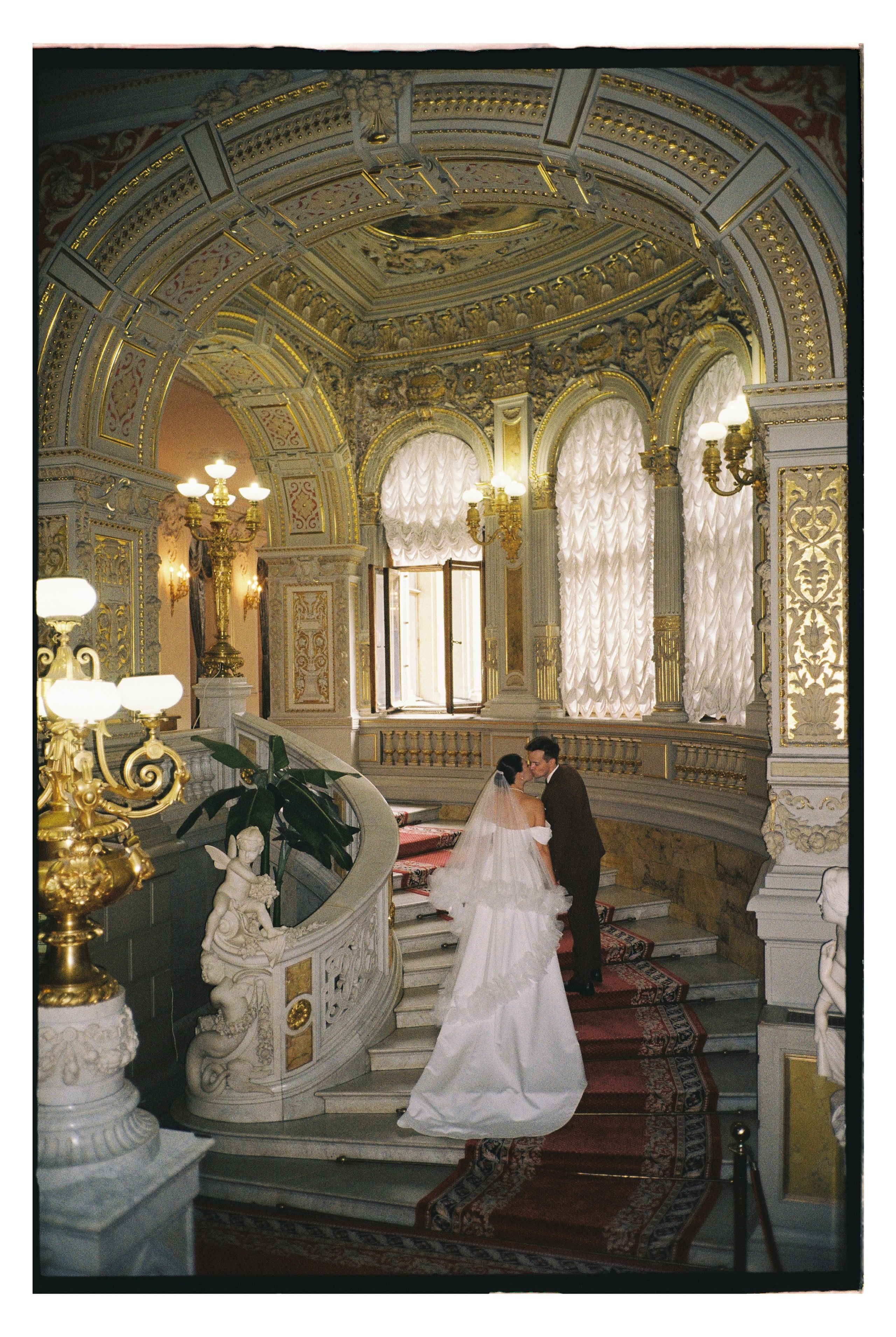 Олег & Карина. Сестры Карабаза. Фотографы и ретушеры в Москве и Санкт-Петербурге