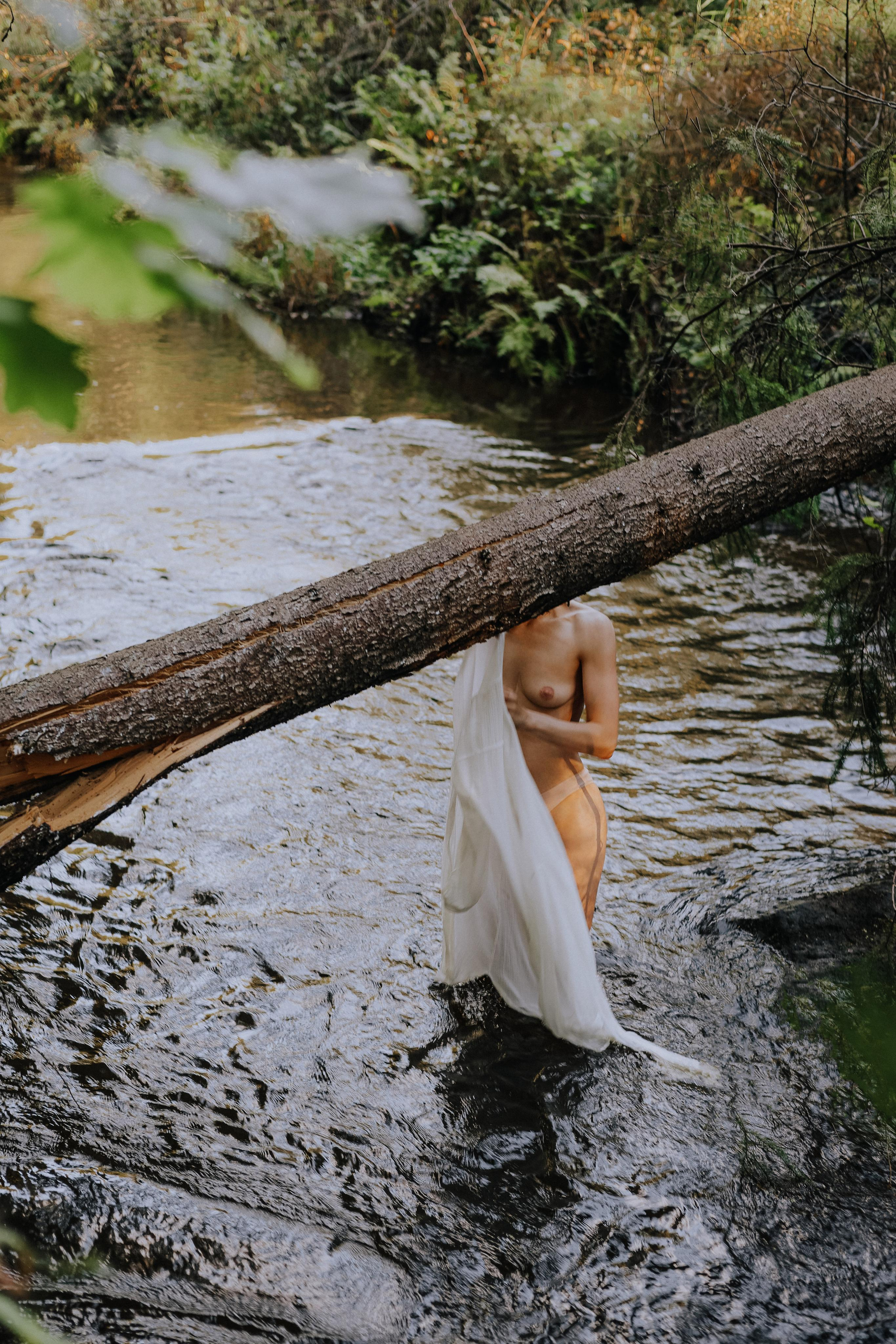 N u d e / b o u d o i r. Портретный фотограф в Санкт-Петербурге Любовь Волошина