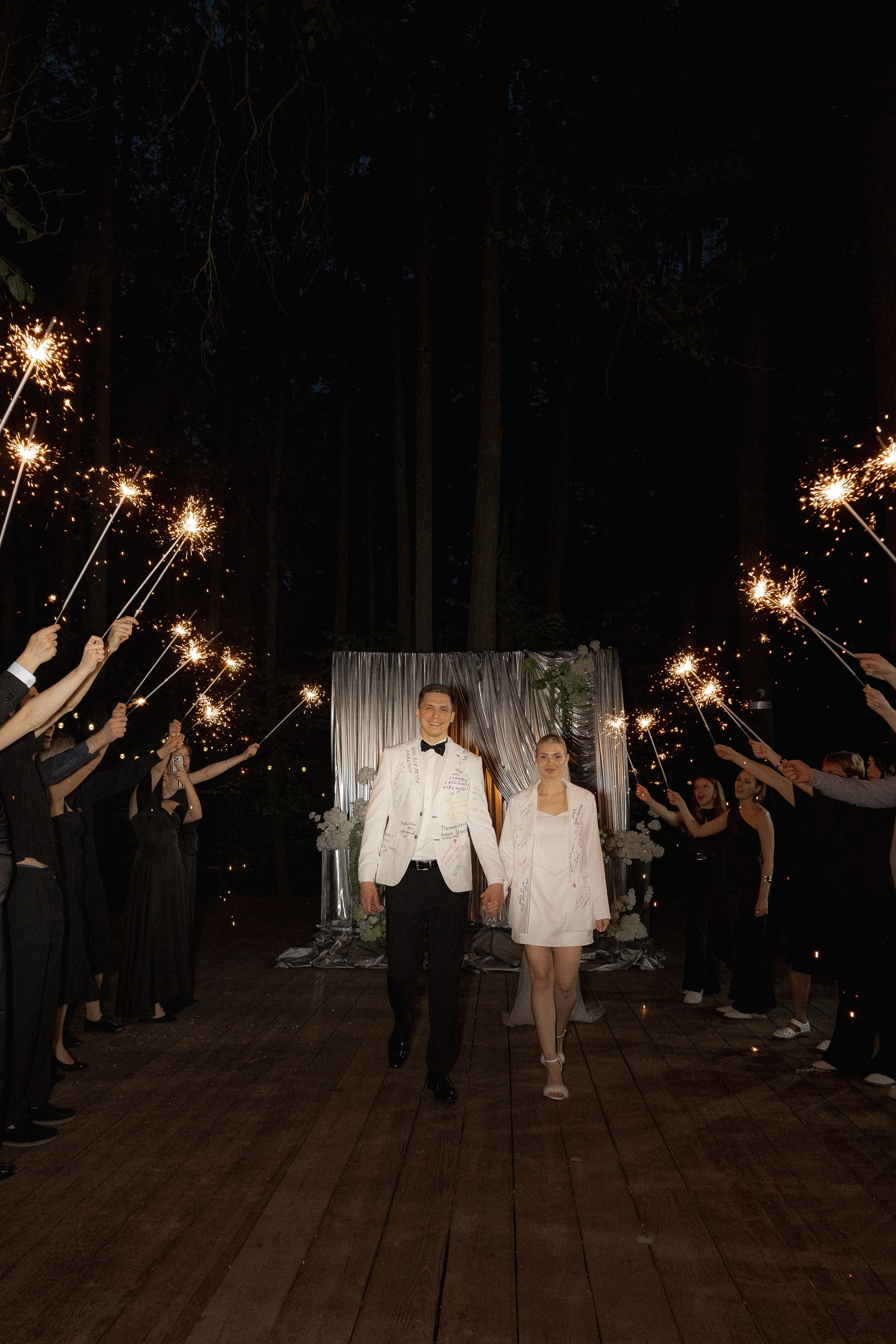 Love is all Around. Сентиментальная свадебная фотография