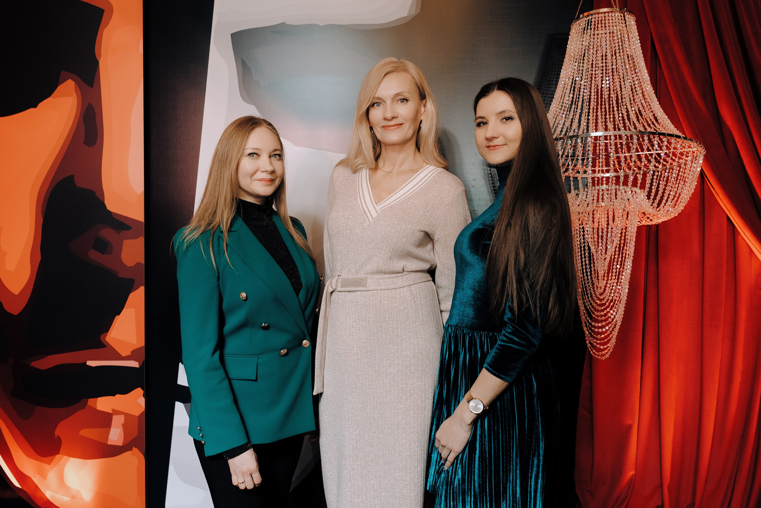 СПЕКТАКЛЬ «ВОЛШЕБНЫЕ ОЧКИ» ОПТИК-ЦЕНТР. Репортажный фотограф Зуев Роман г. Челябинск