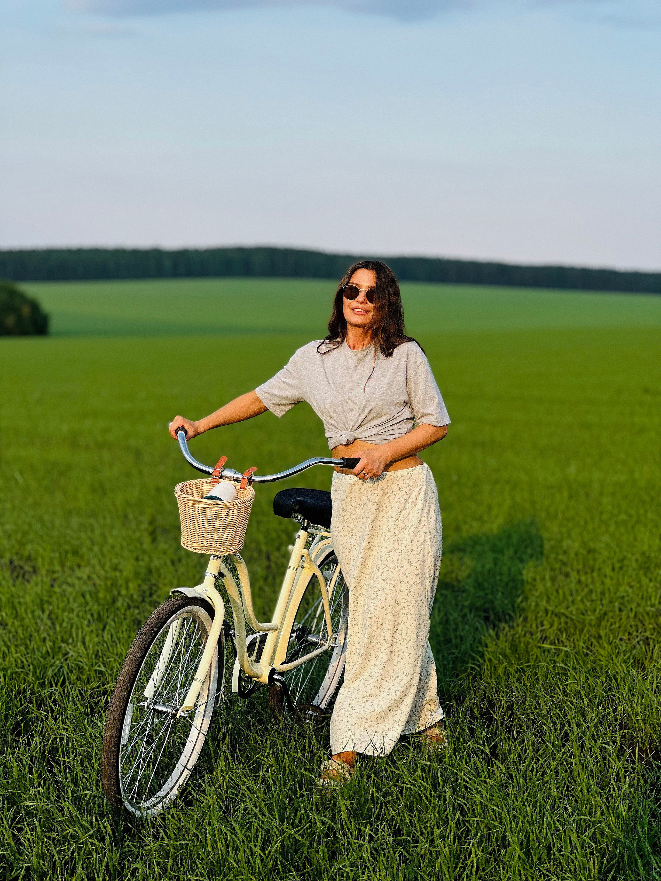 Летний lookbook для бренда одежды «LeCóache». Главная