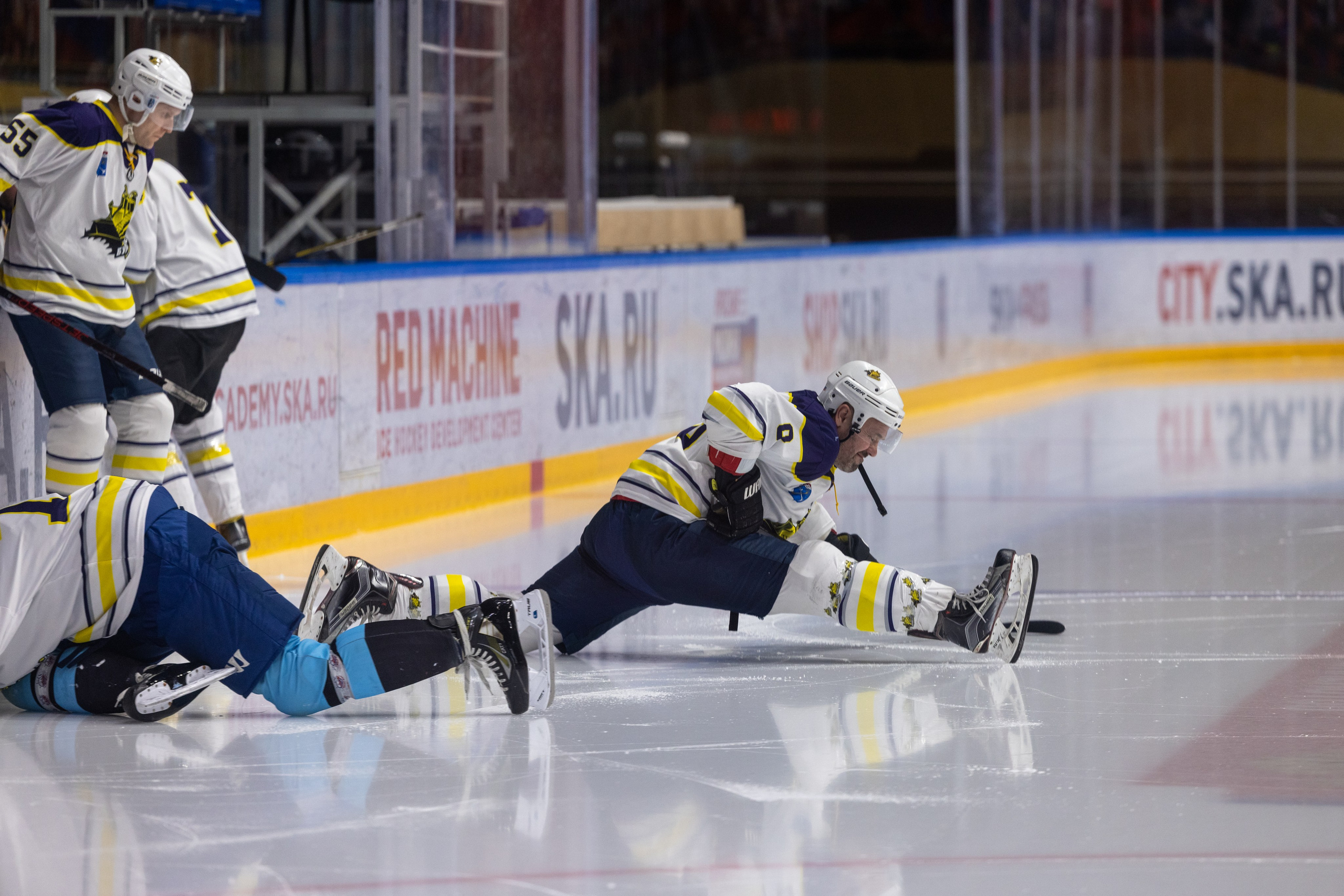 Бульдозер vs. LR-строй. Фотограф Александр Заломаев
