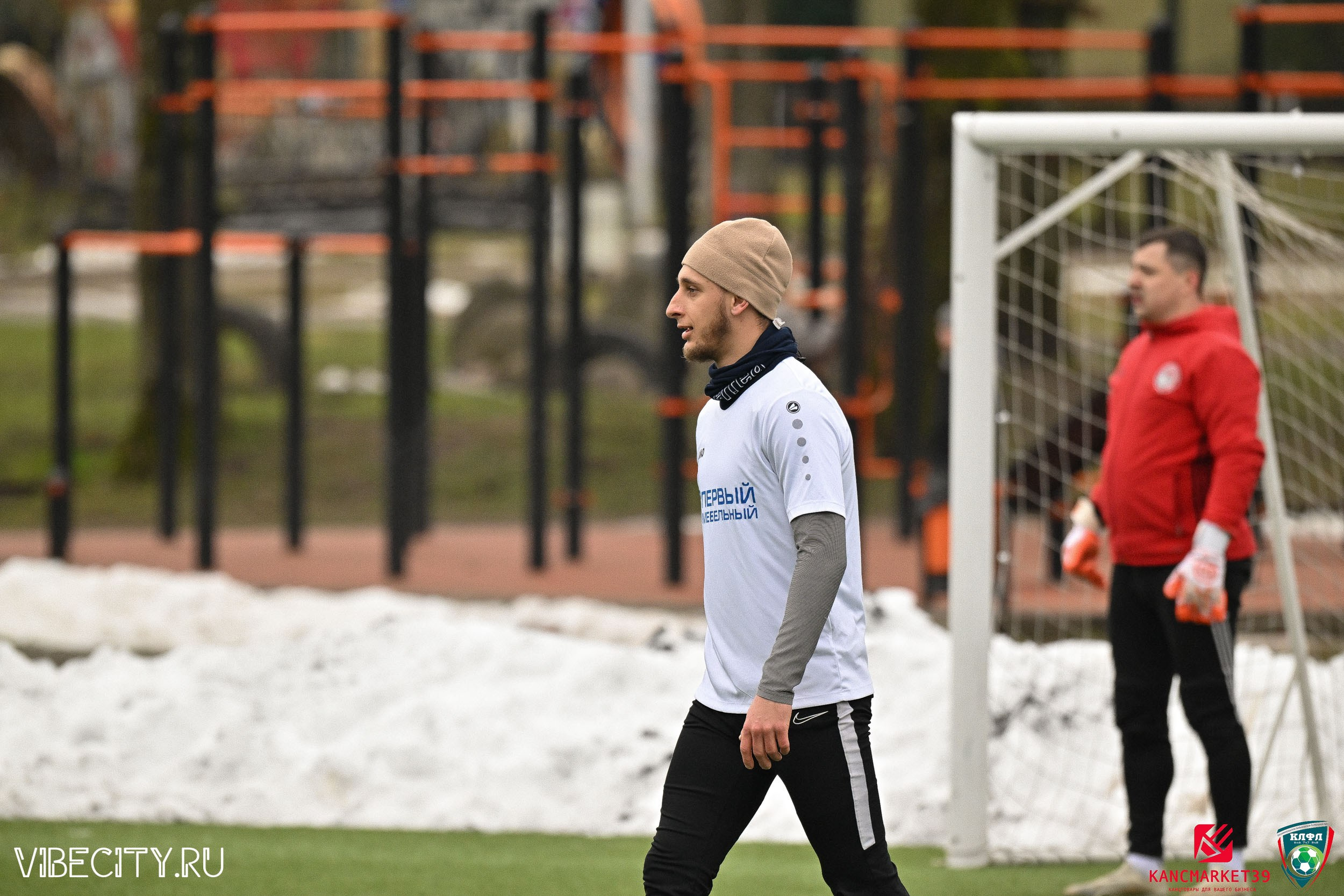 XX ЧЕМПИОНАТ КАЛИНИНГРАДСКОЙ ЛФЛ КАНЦМАРКЕТ39 сезона 2024–2025 гг. VIBECITY.RU Вайб Сити Ру Фоторепортажи Фотоотчеты Калининград