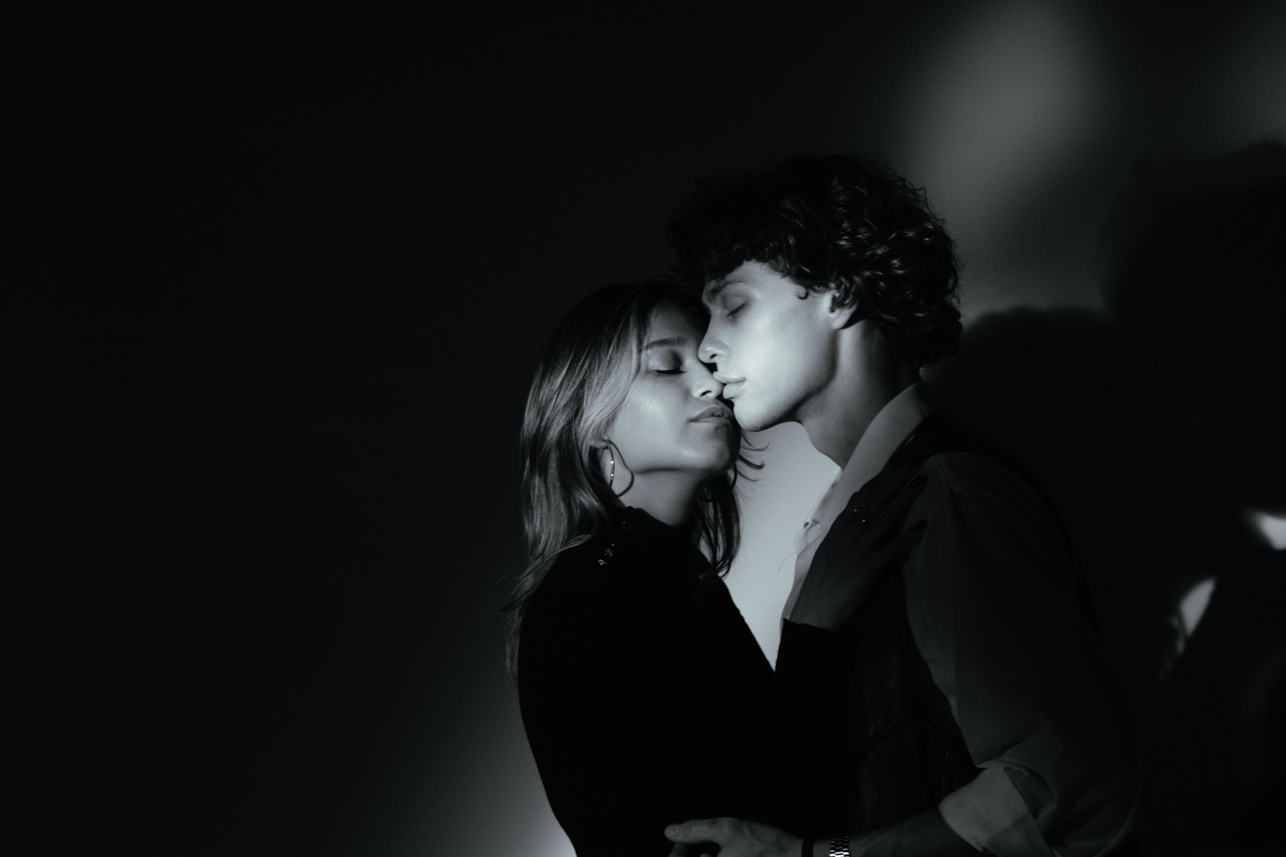 Фотостудия «Движ» (Краснодар). Свадебный фотограф в Симферополе (Крым) Валерия Воловидник