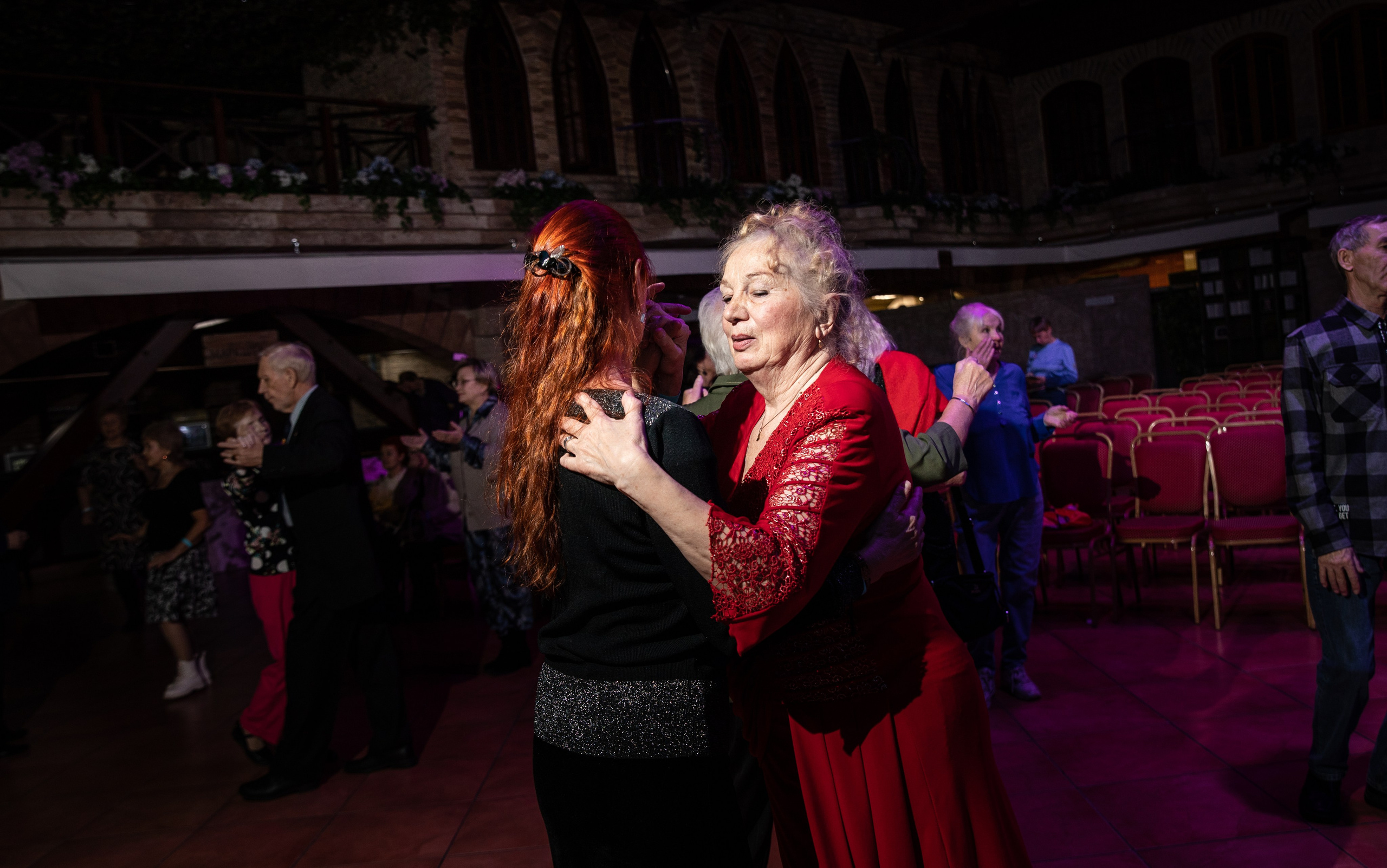 Жить по-новому 2026. Репортажный и свадебный фотограф в Челябинске Елисеев Павел