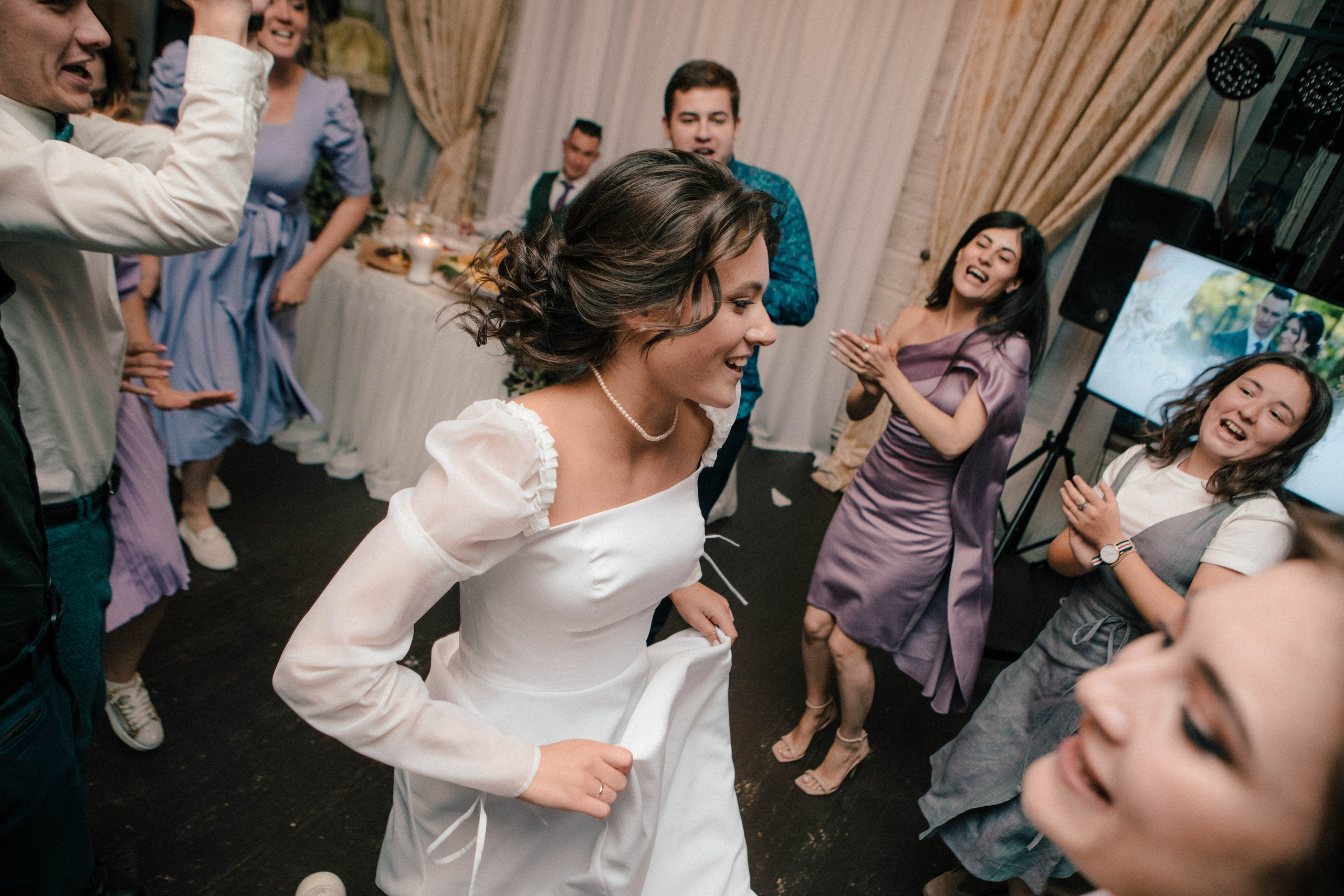 Василиса и Стас. Роспись на колесе обозрения. Свадебный и портретный фотограф в Москве Анастасия Масюк