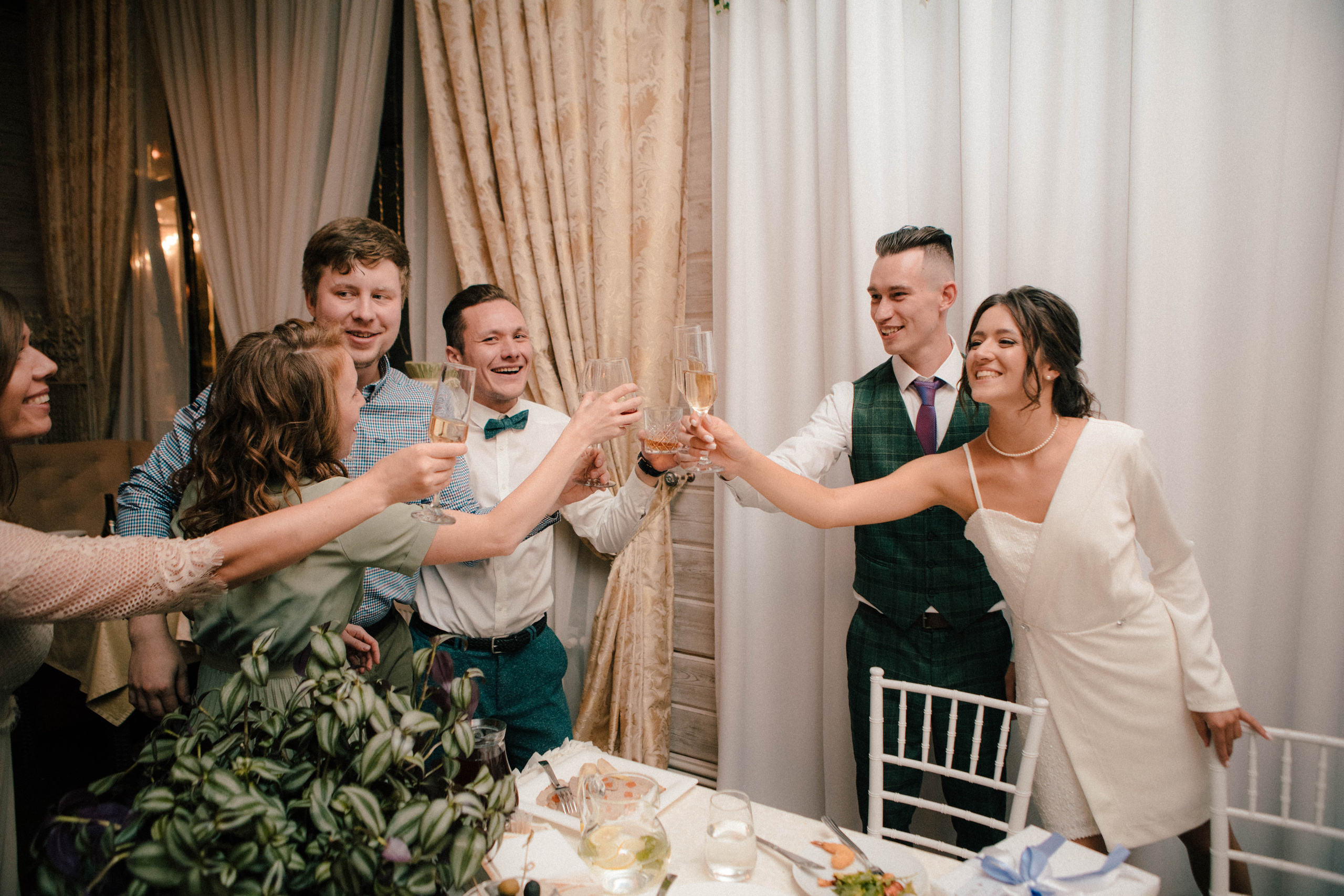 Василиса и Стас. Роспись на колесе обозрения. Свадебный и портретный фотограф в Москве Анастасия Масюк