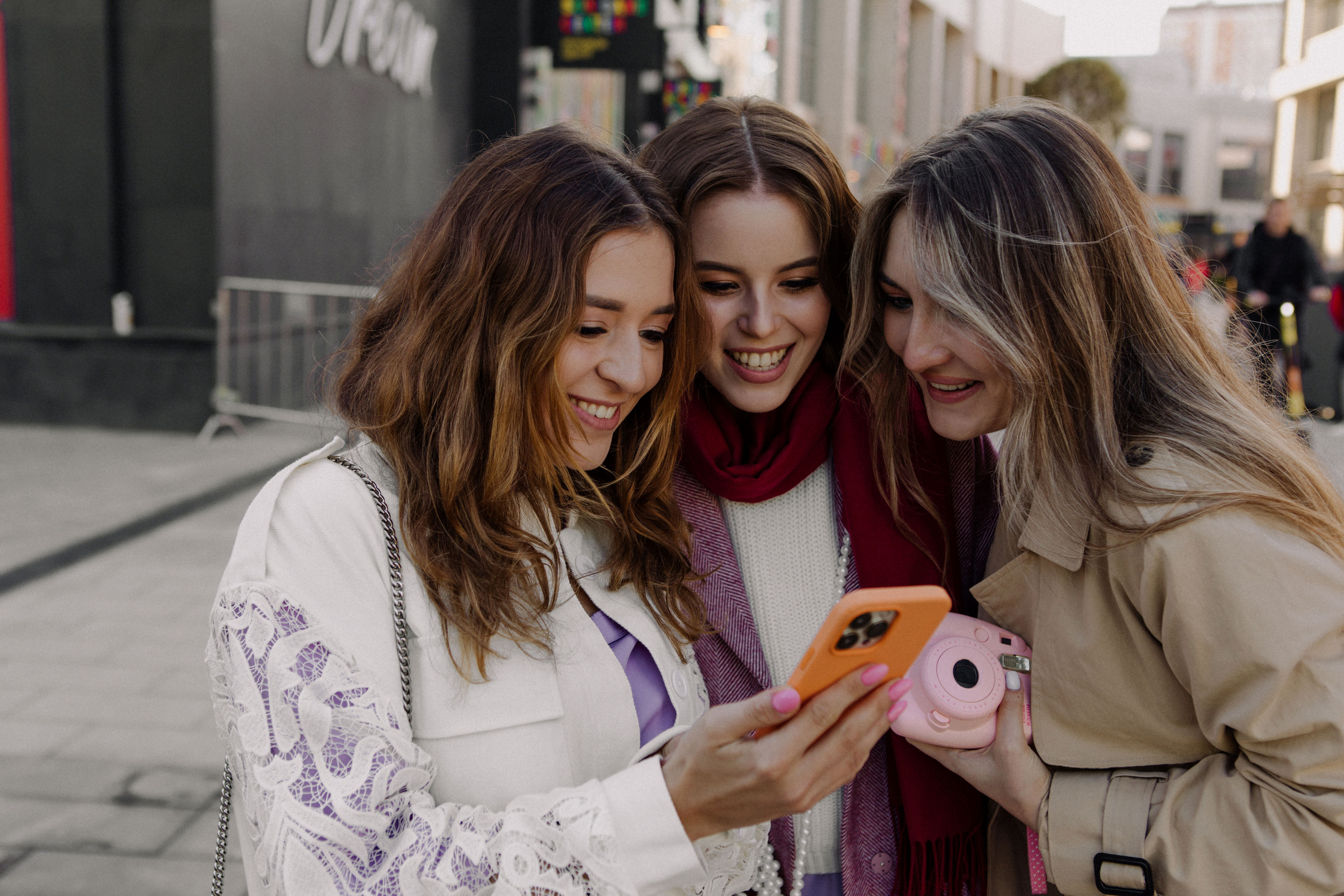 Василиса и Стас. Роспись на колесе обозрения. Свадебный и портретный фотограф в Москве Анастасия Масюк