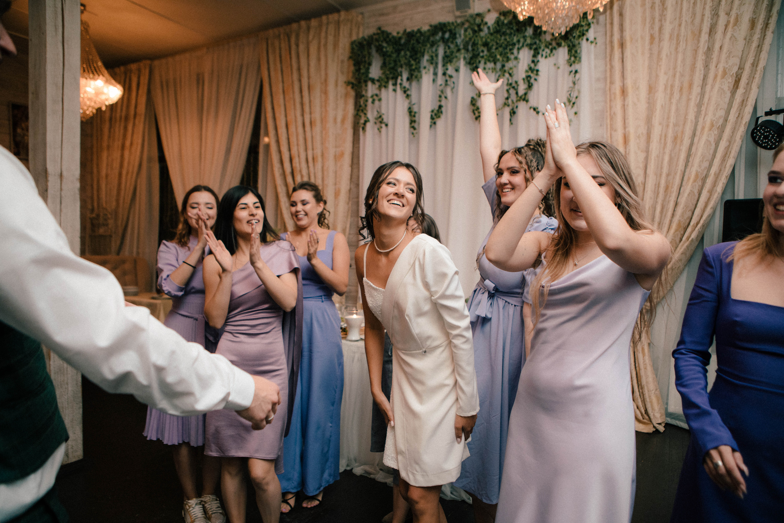 Василиса и Стас. Роспись на колесе обозрения. Свадебный и портретный фотограф в Москве Анастасия Масюк