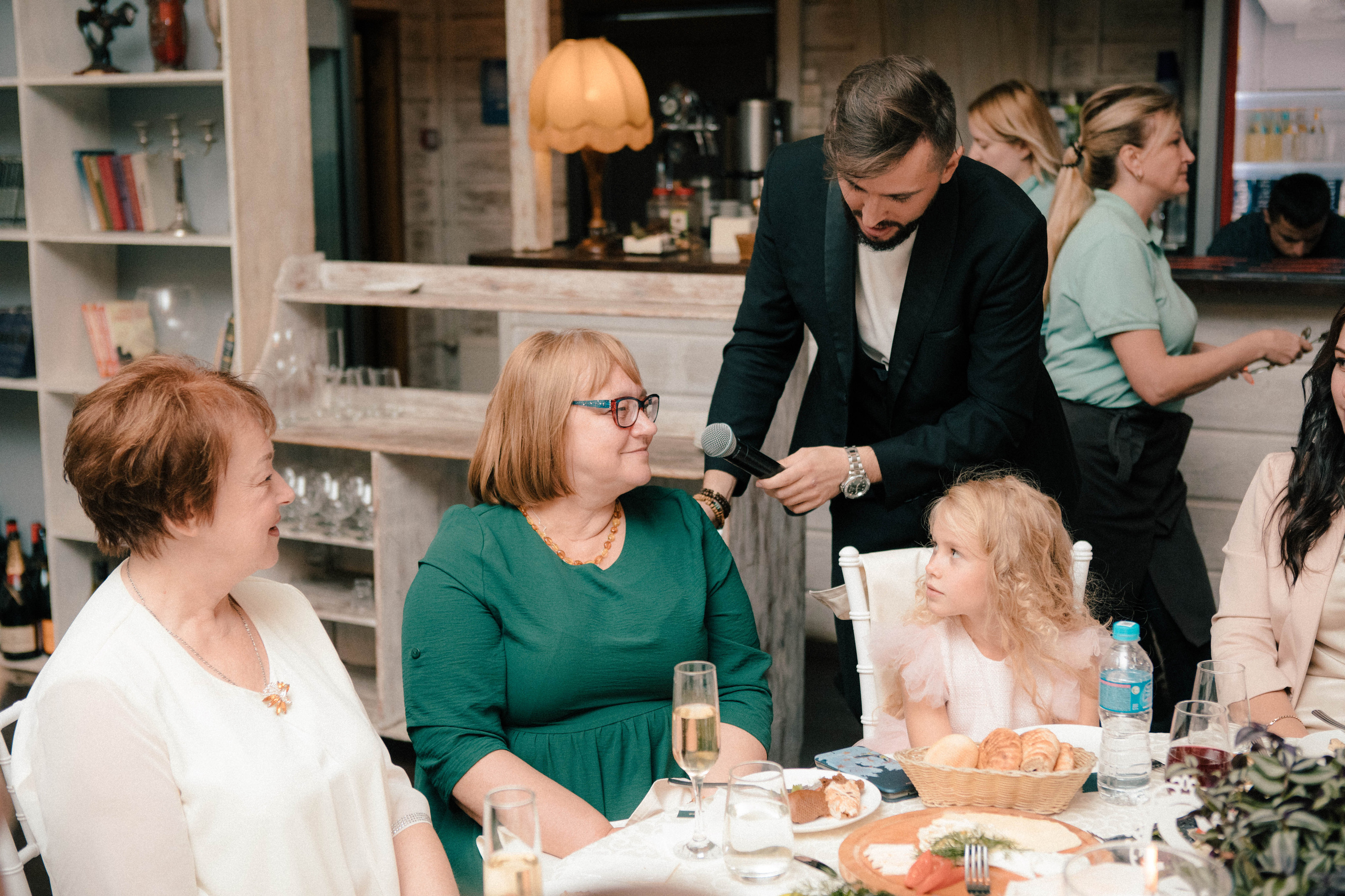 Василиса и Стас. Роспись на колесе обозрения. Свадебный и портретный фотограф в Москве Анастасия Масюк