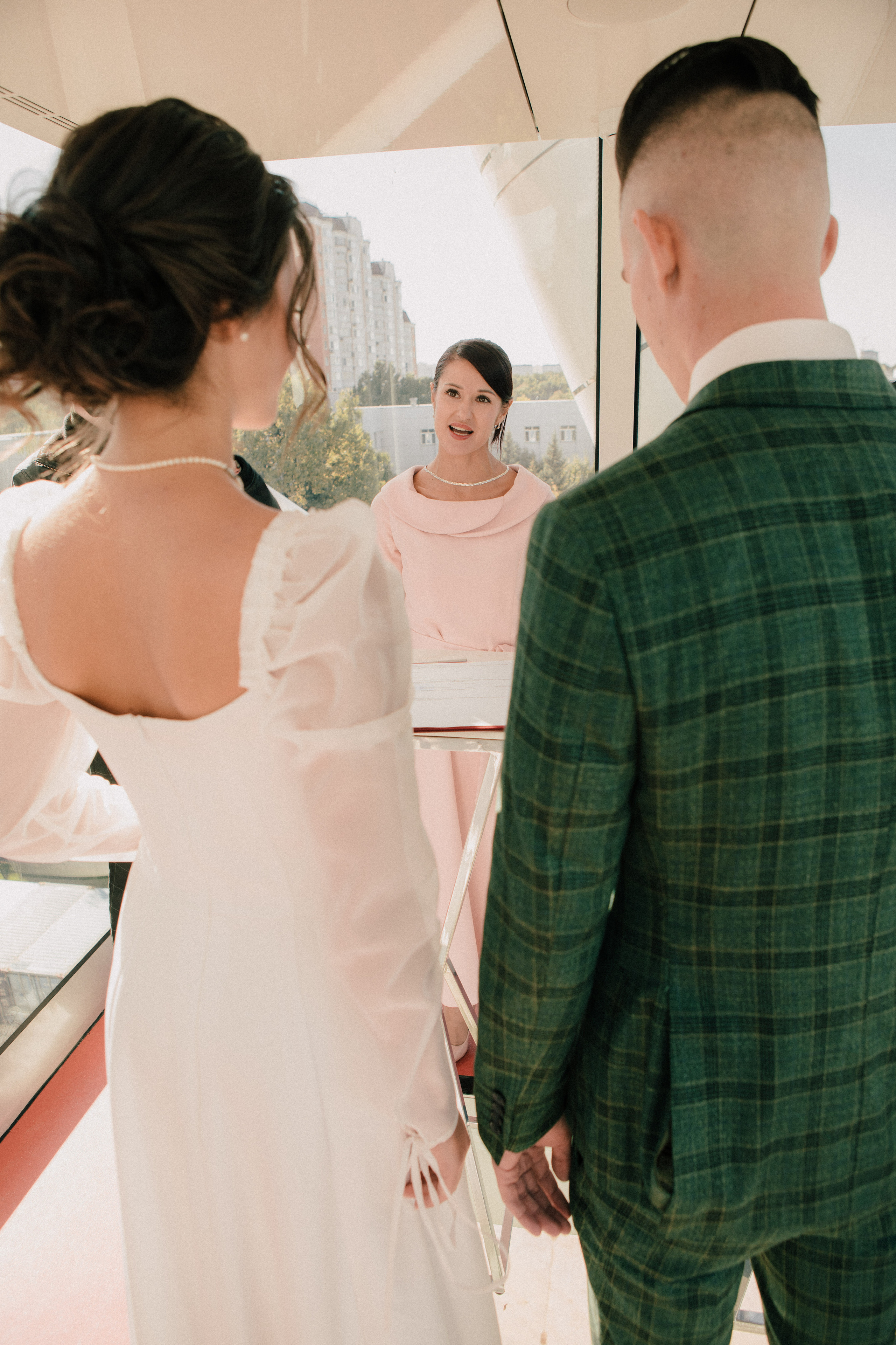 Василиса и Стас. Роспись на колесе обозрения. Свадебный и портретный фотограф в Москве Анастасия Масюк