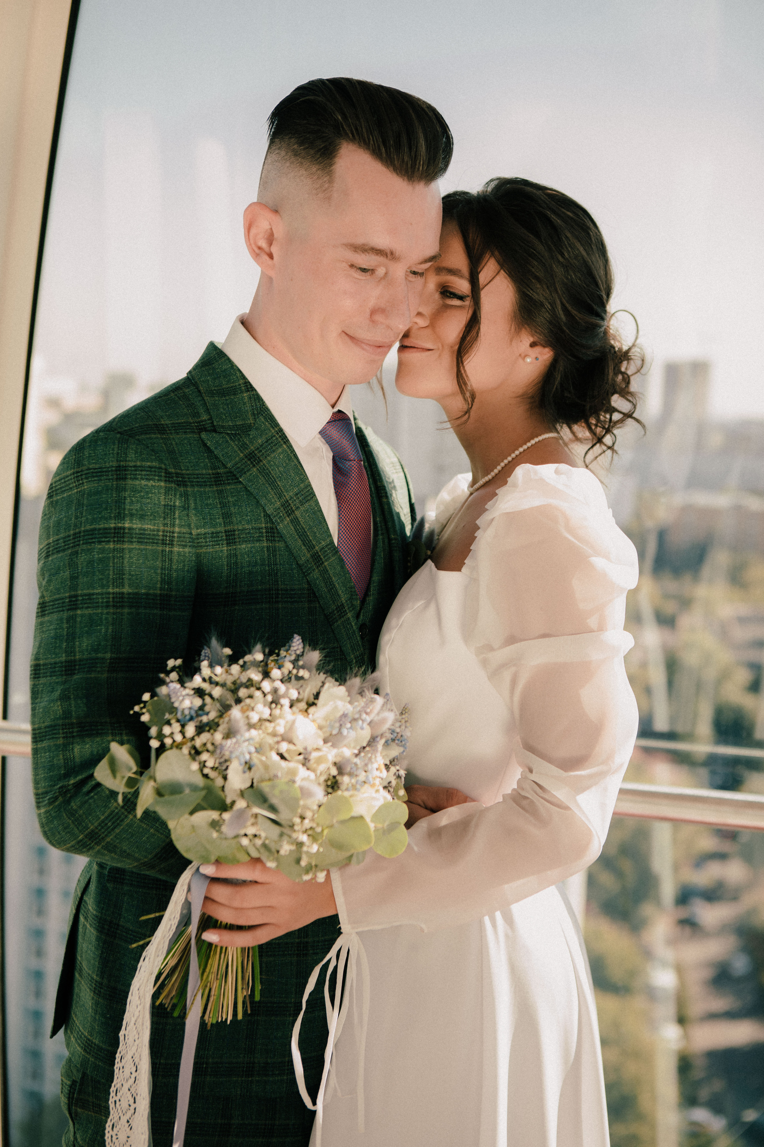 Василиса и Стас. Роспись на колесе обозрения. Свадебный и портретный фотограф в Москве Анастасия Масюк