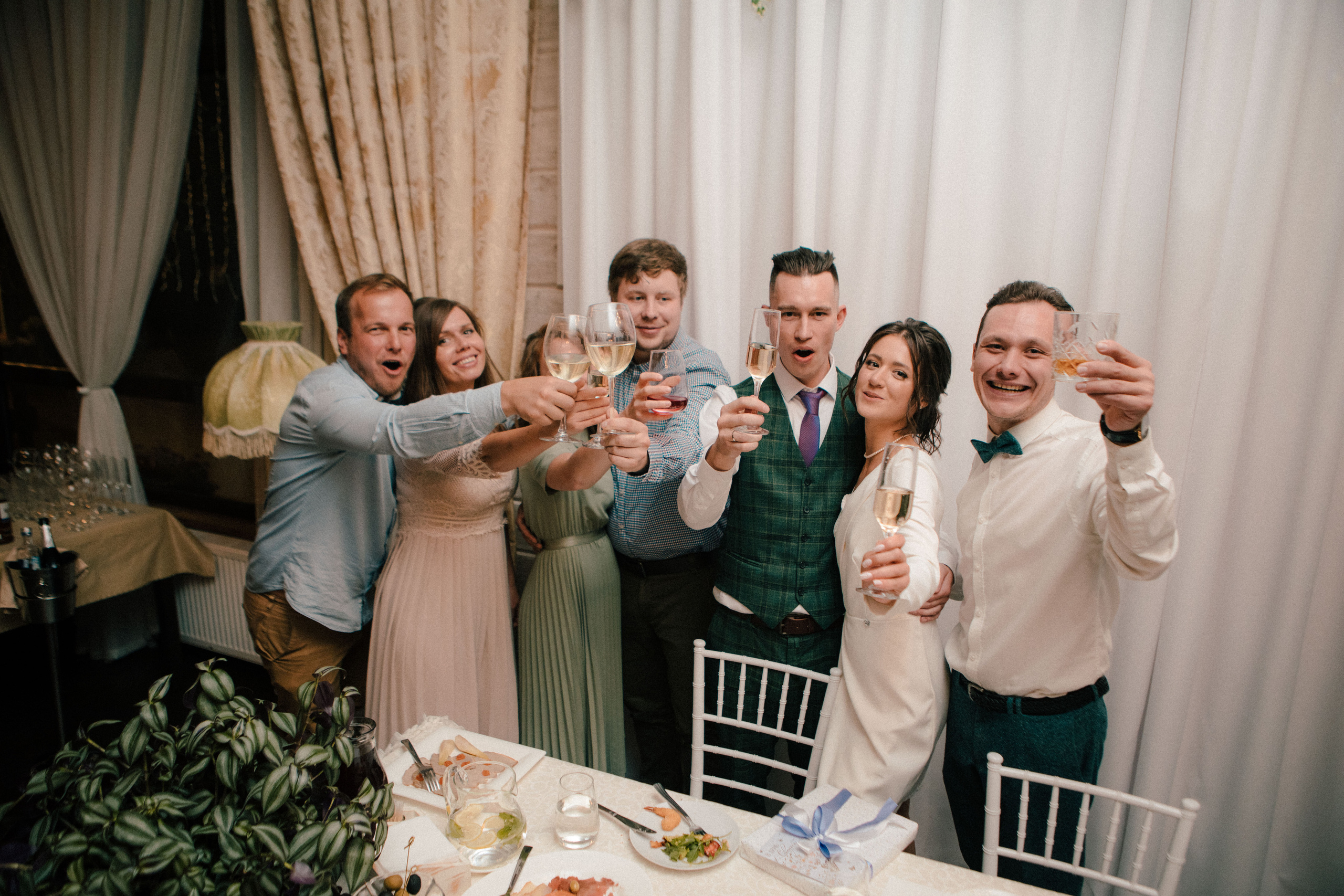 Василиса и Стас. Роспись на колесе обозрения. Свадебный и портретный фотограф в Москве Анастасия Масюк