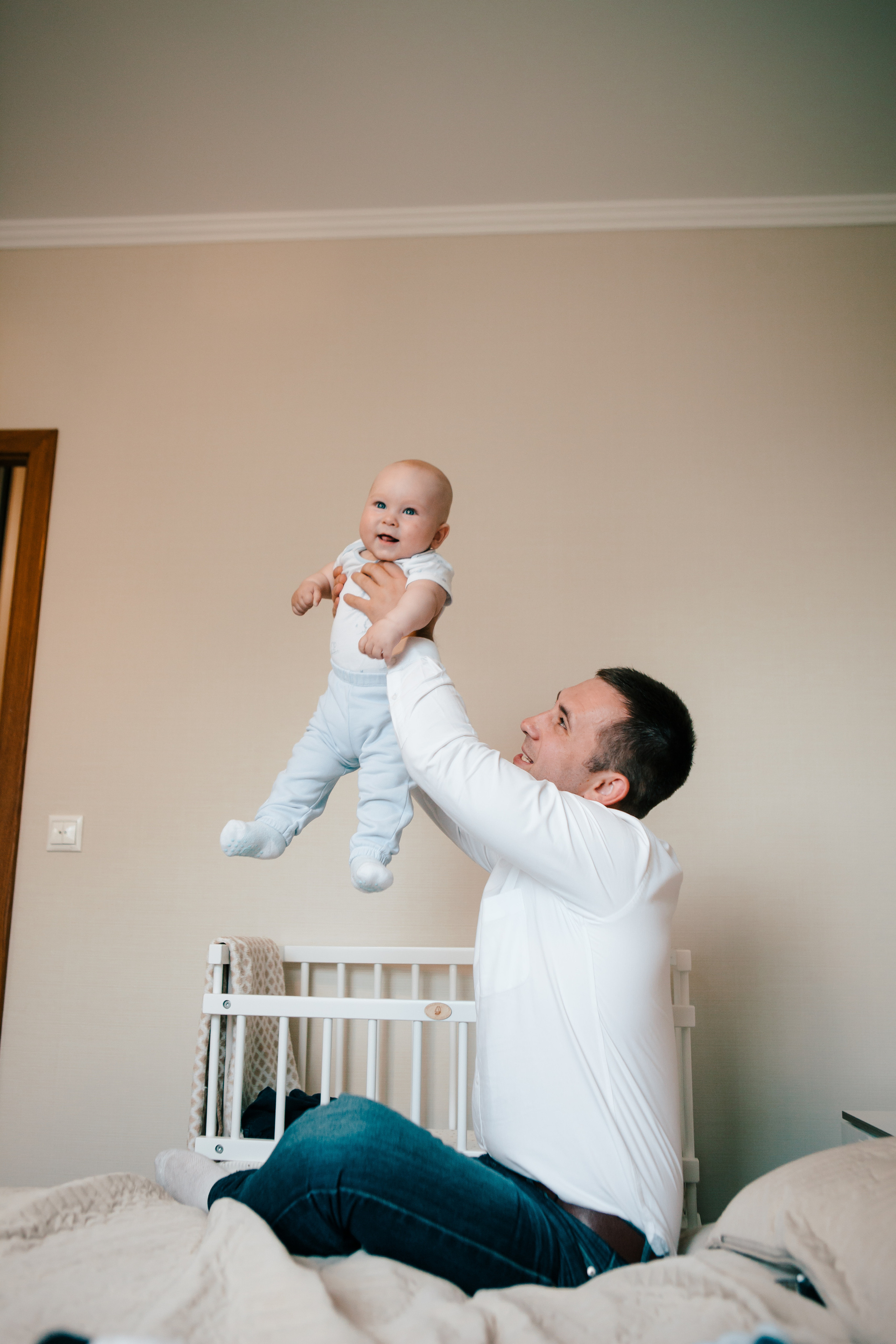Саше годик. Фотосессия дома. Свадебный и портретный фотограф в Москве Анастасия Масюк