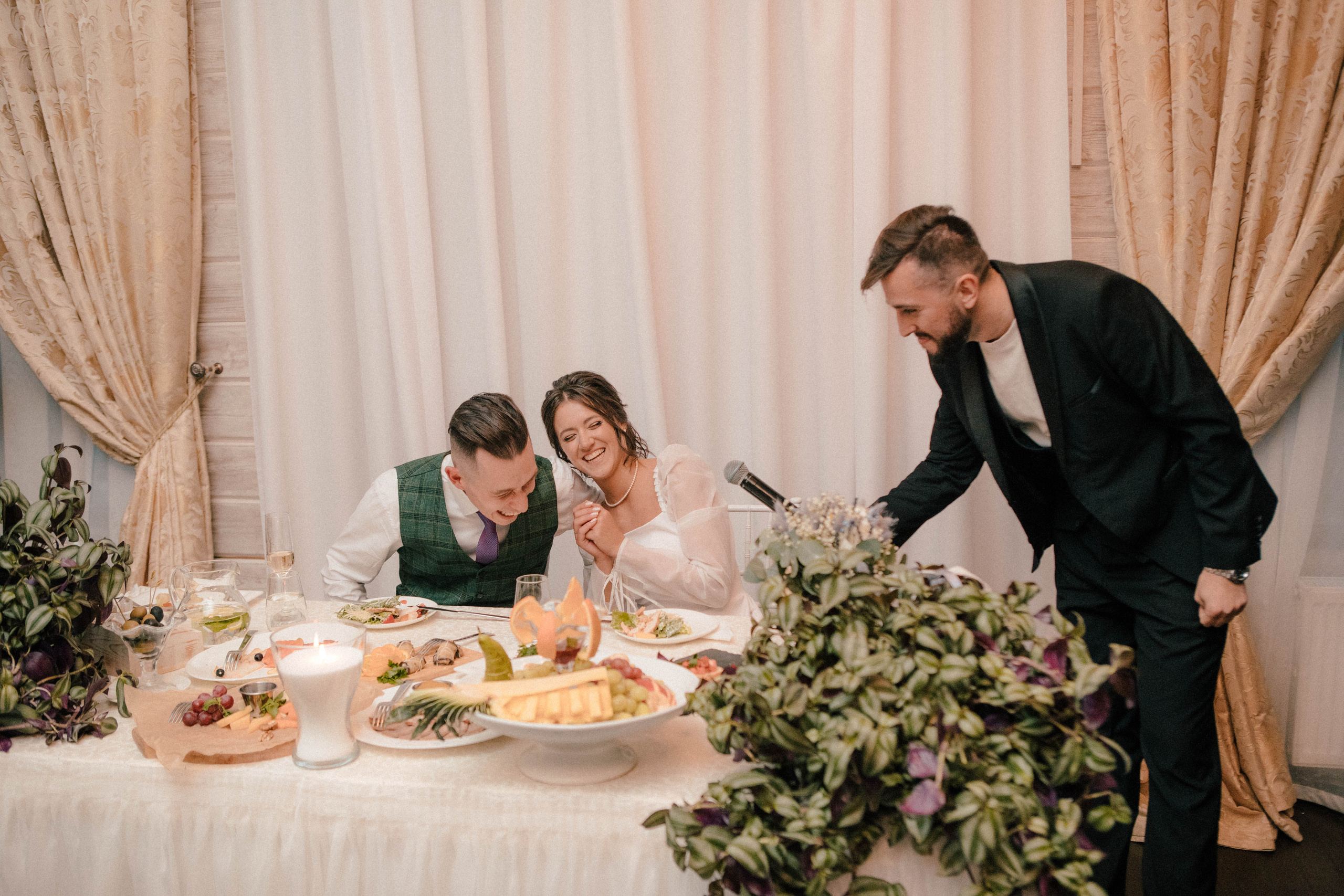 Василиса и Стас. Роспись на колесе обозрения. Свадебный и портретный фотограф в Москве Анастасия Масюк