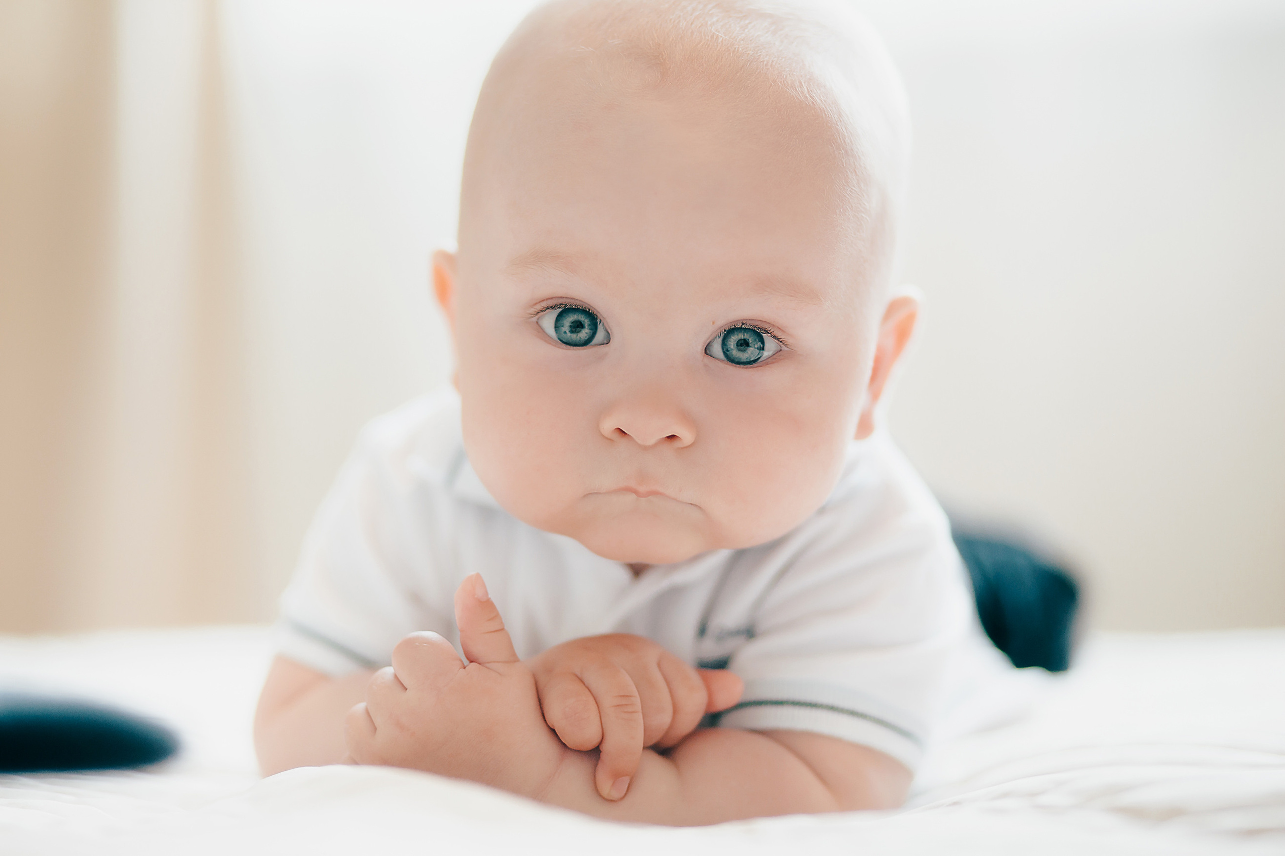 Саше годик. Фотосессия дома. Свадебный и портретный фотограф в Москве Анастасия Масюк