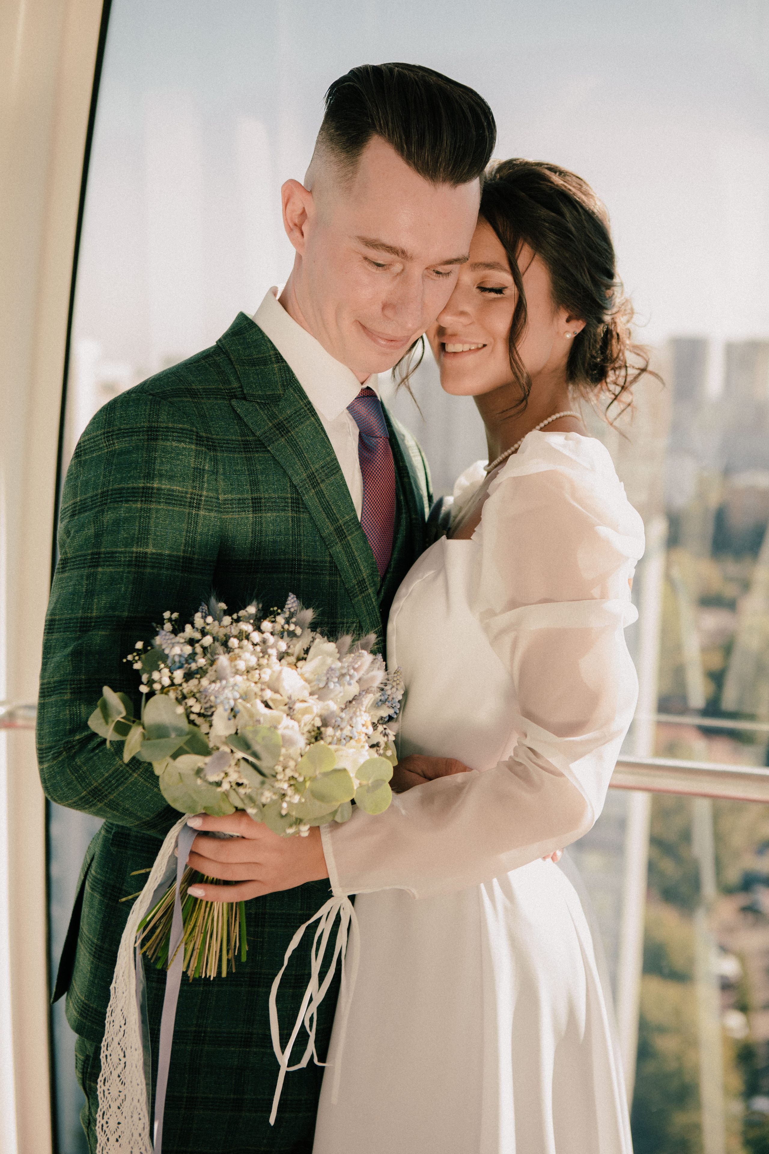 Василиса и Стас. Роспись на колесе обозрения. Свадебный и портретный фотограф в Москве Анастасия Масюк