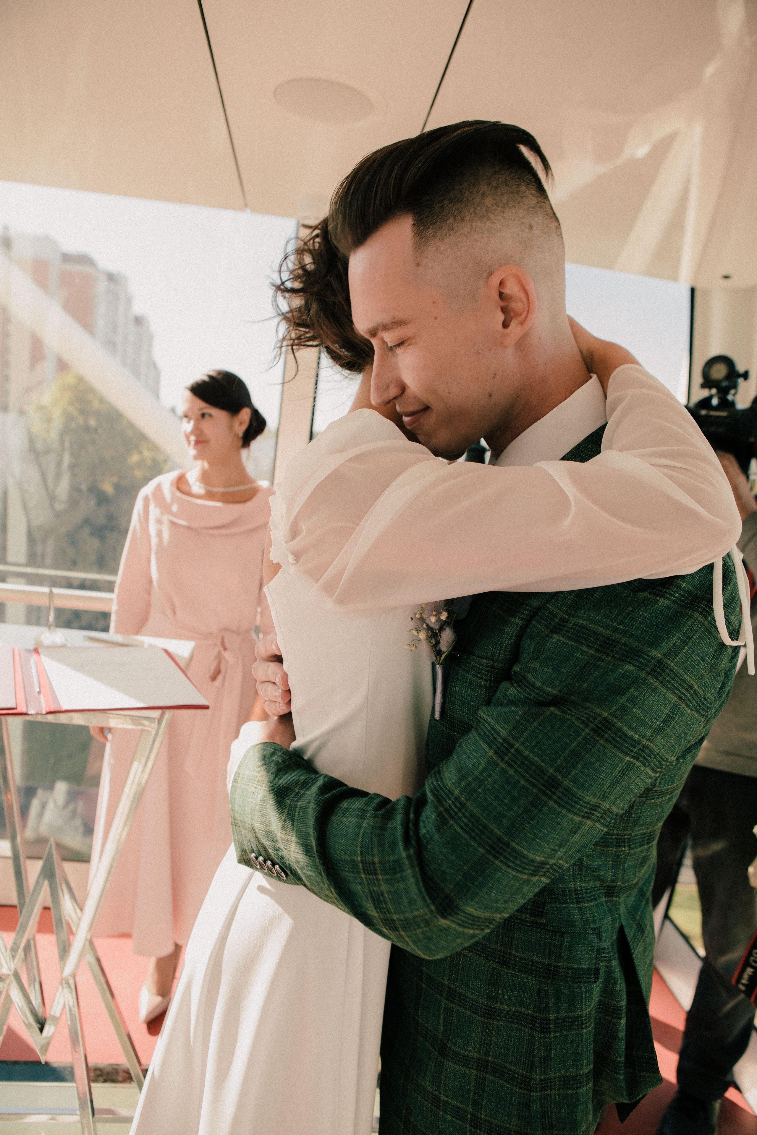 Василиса и Стас. Роспись на колесе обозрения. Свадебный и портретный фотограф в Москве Анастасия Масюк